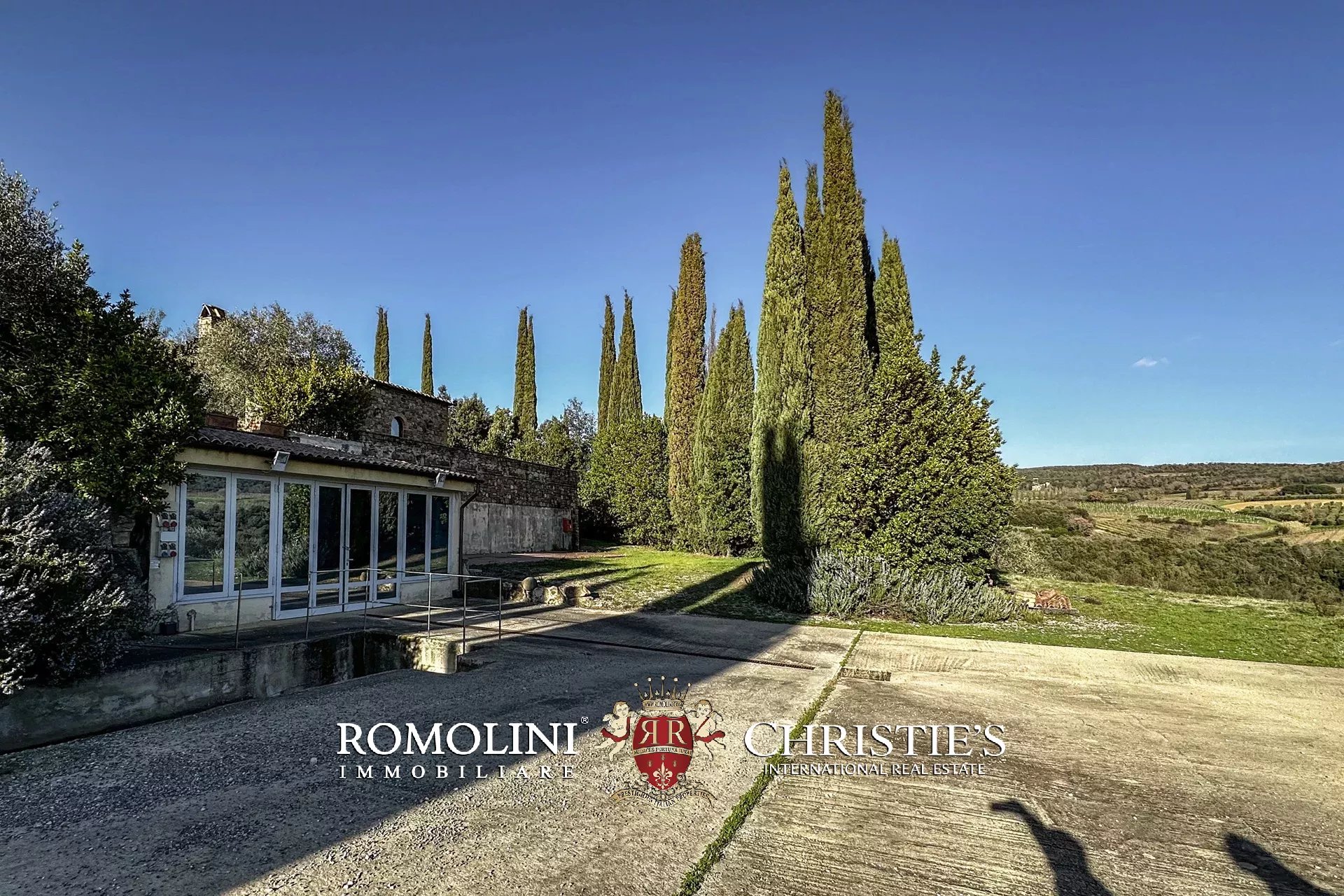8 Bedroom Vineyard's Image 27