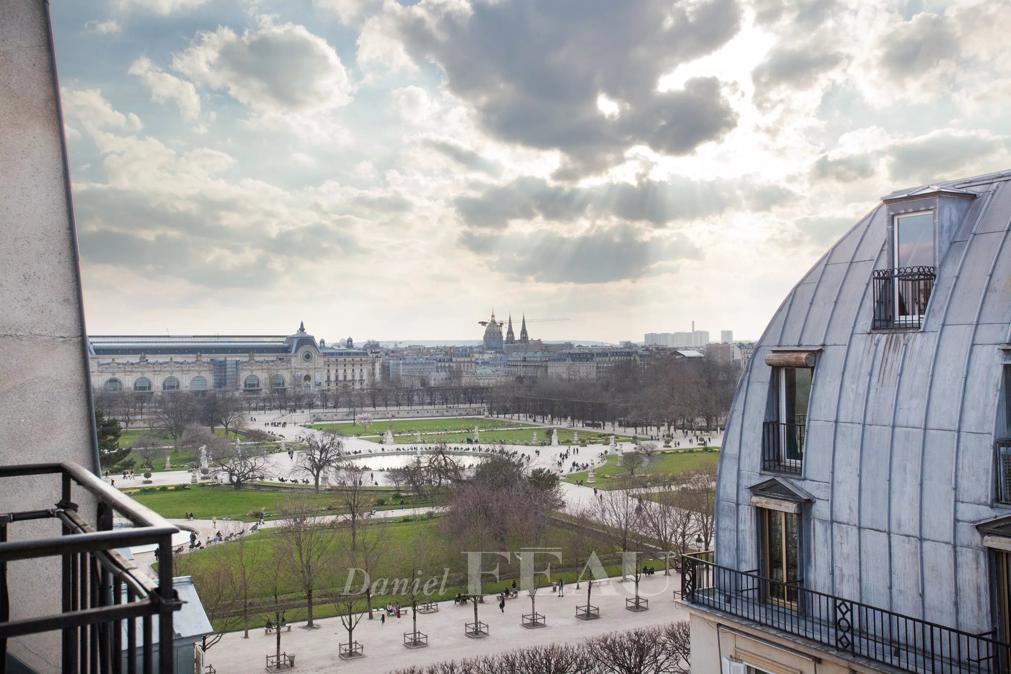 Sale Apartment Paris 1st