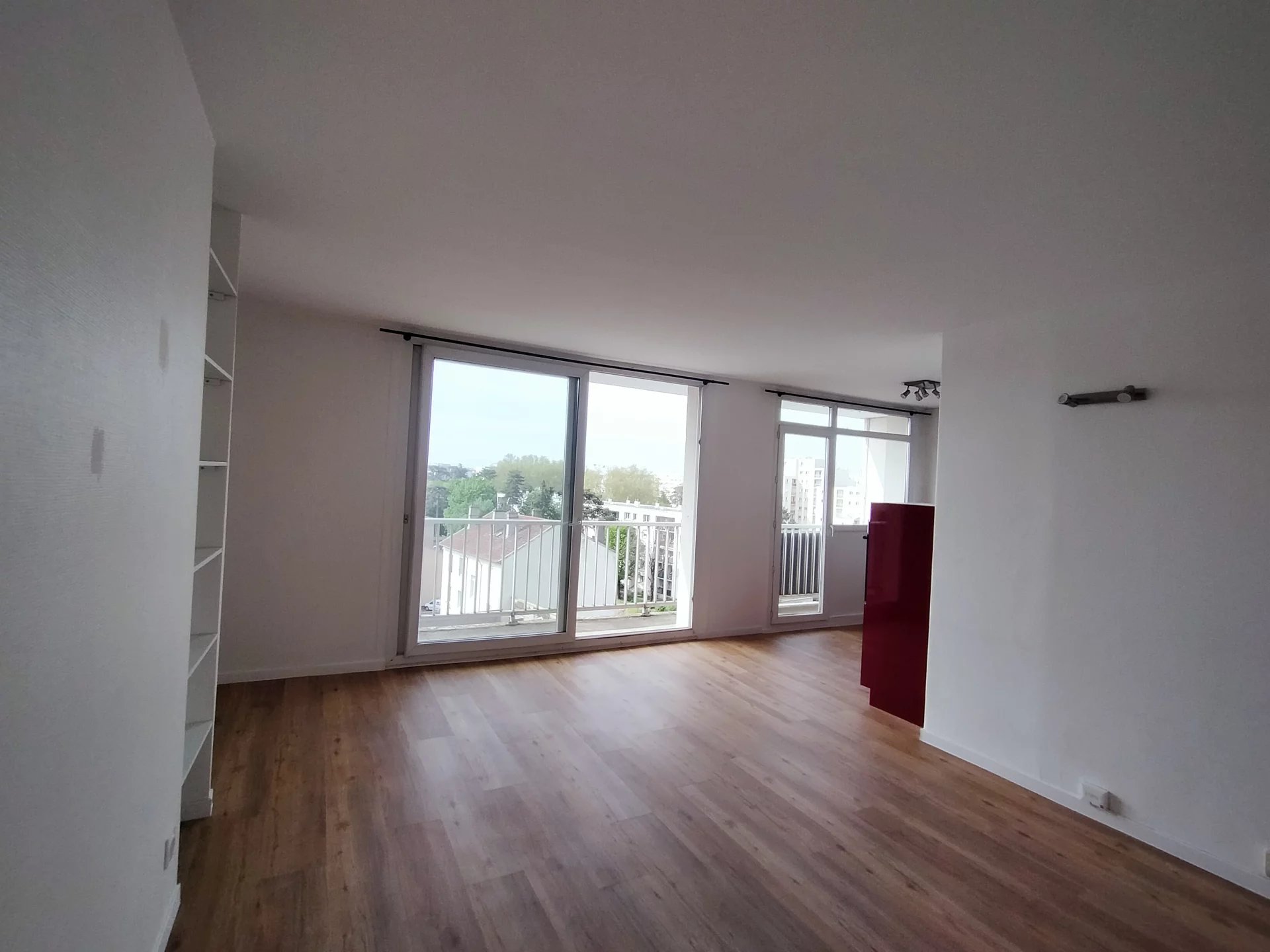 6916069 Location Villeurbanne