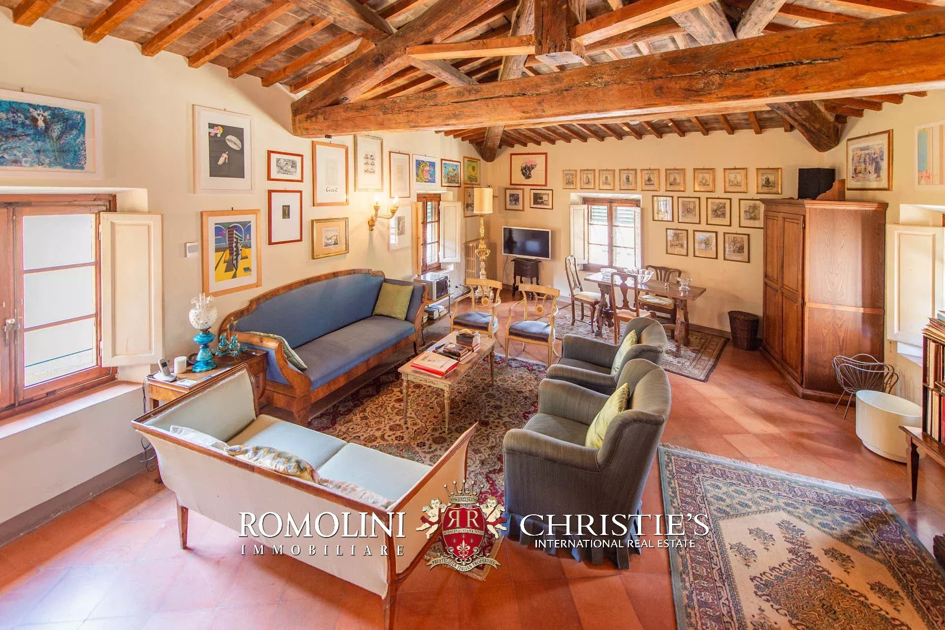 16 Bedroom Vineyard's Image 65