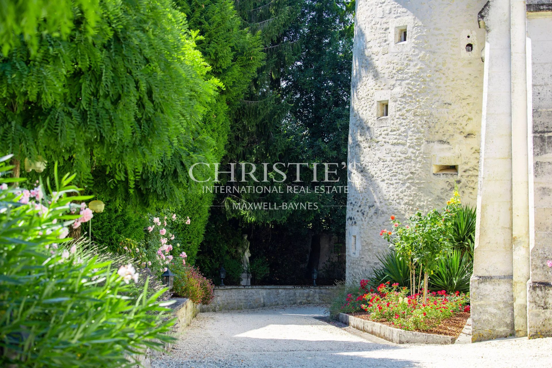 14 Bedroom Chateau's Image 48