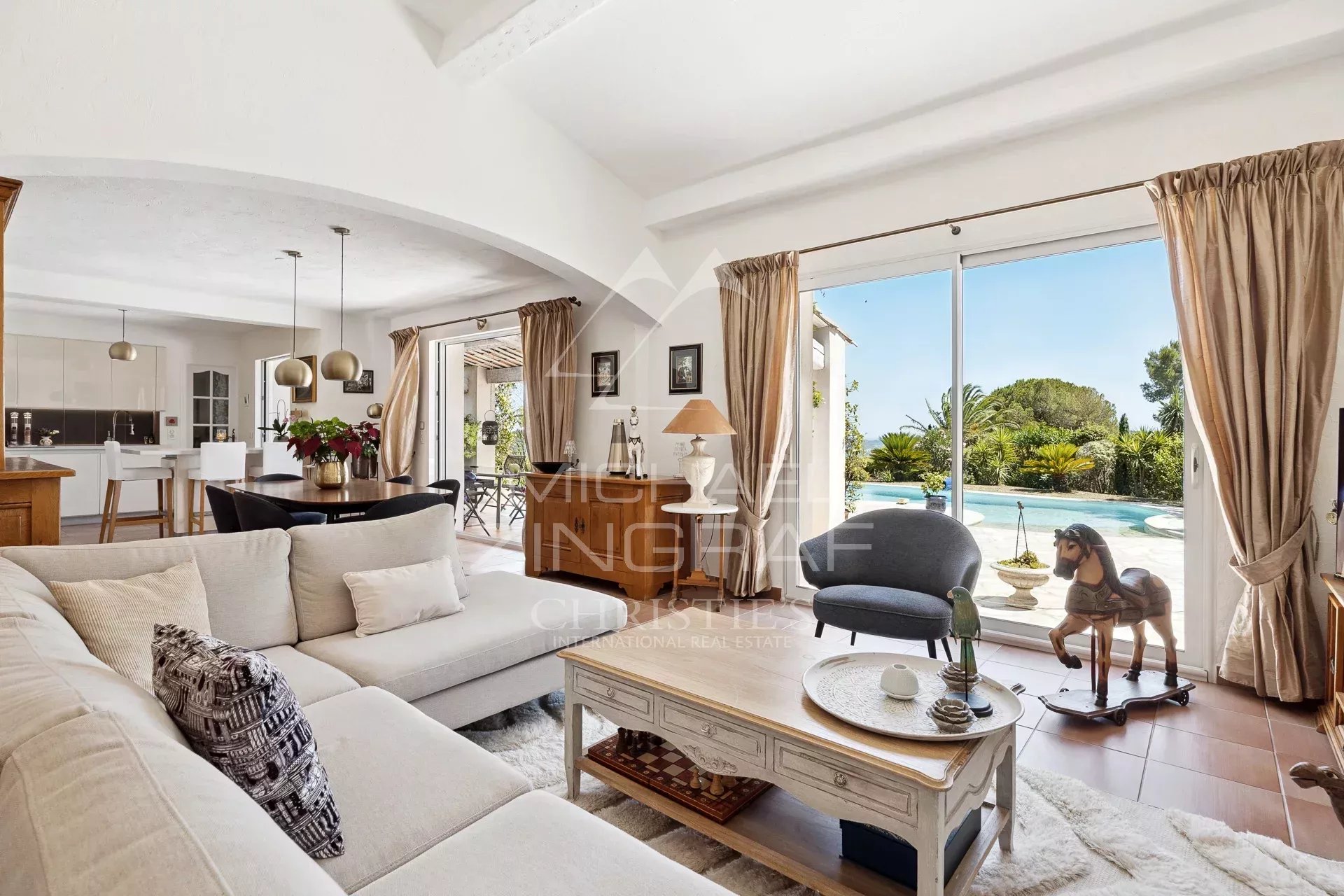 3 Bedroom Villa/Townhouse's Image 3