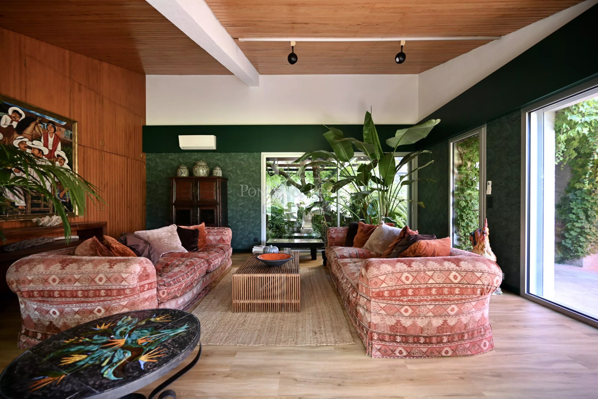 5 Bedroom Villa/Townhouse's Image 18