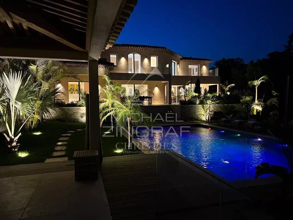 5 Bedroom Villa/Townhouse's Image 11