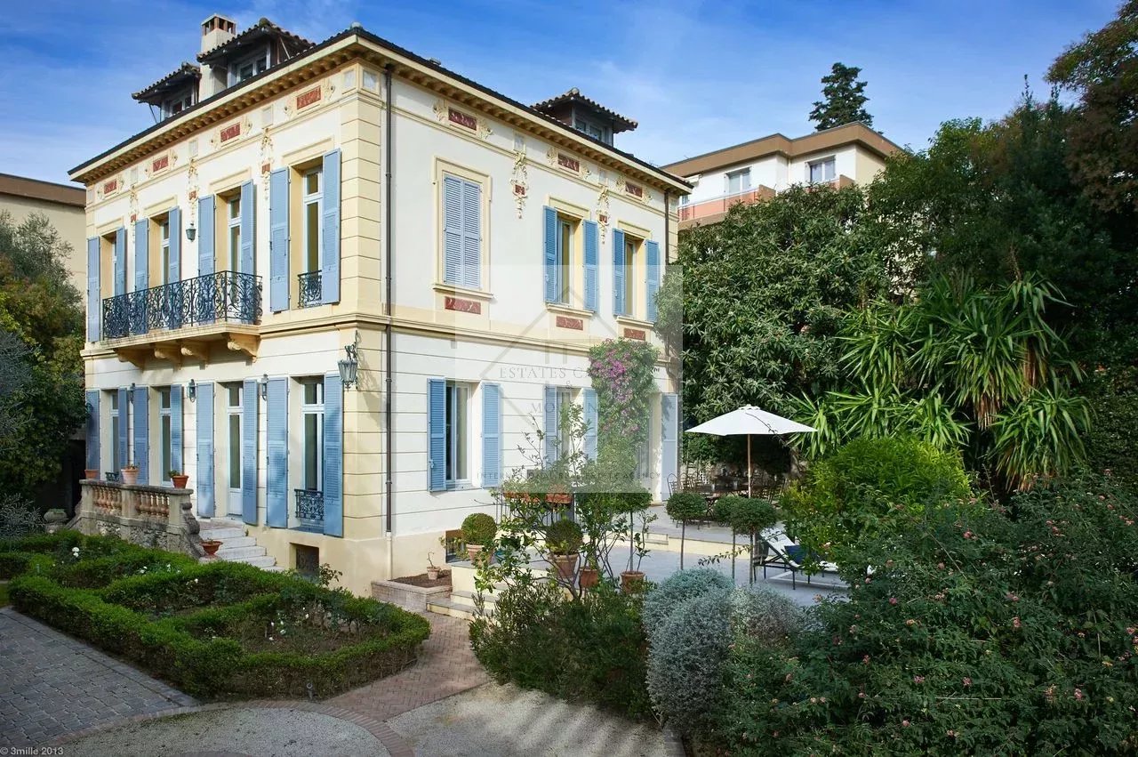 Villa Belle Époque à Louer — photo 24