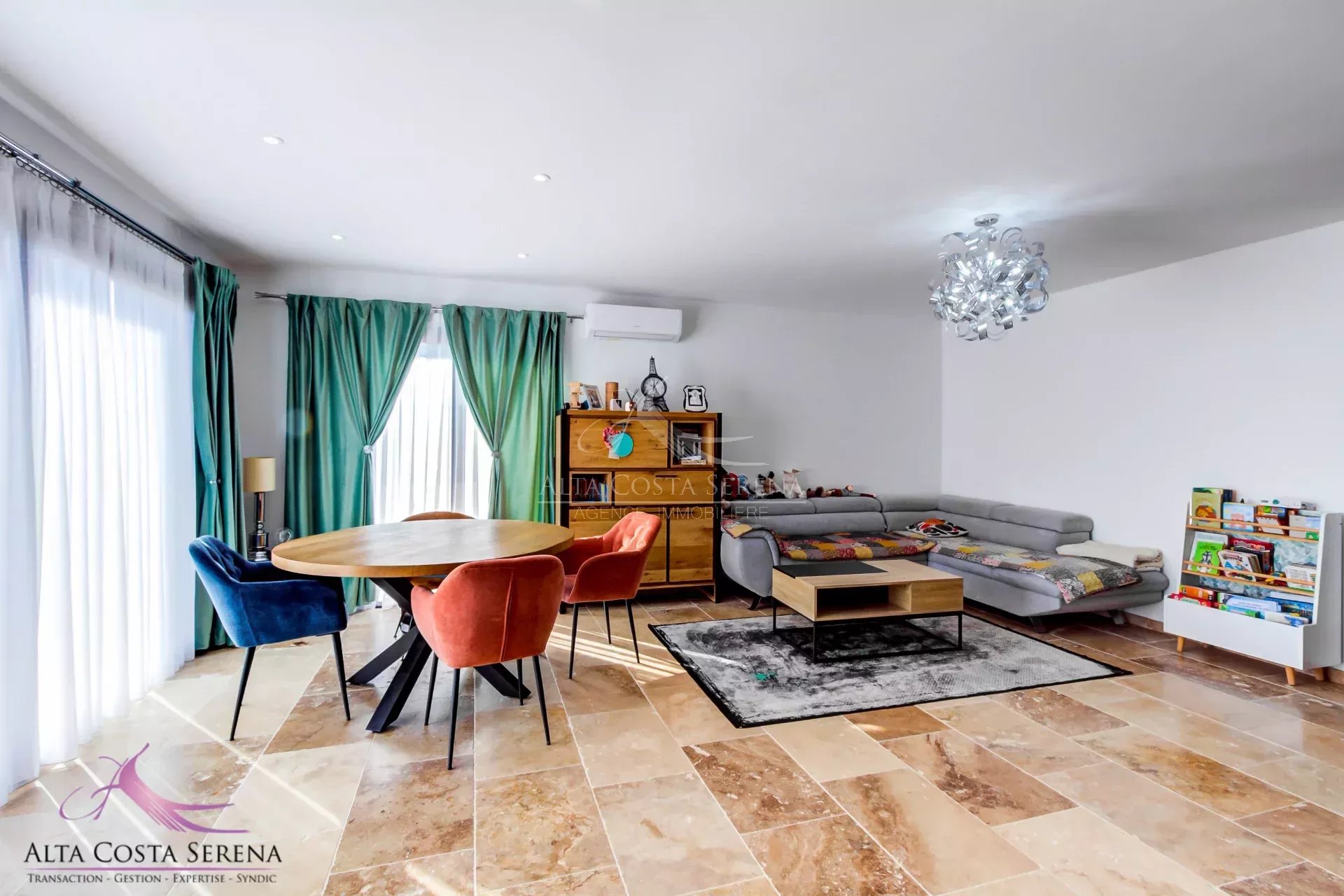 Agence immobilière de 