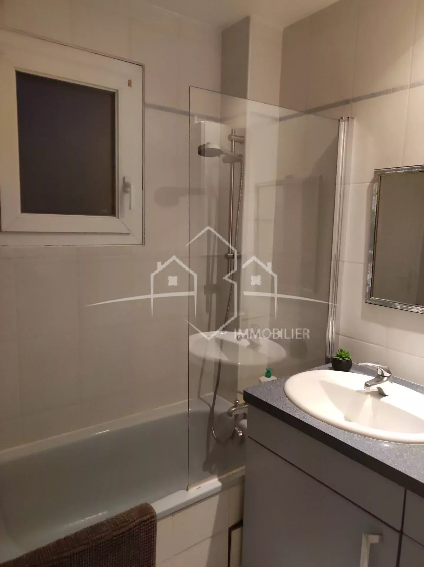 T4 meublé LA COTE ST ANDRE