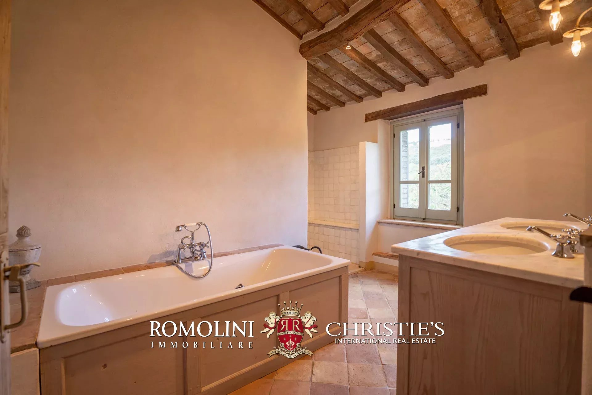 5 Bedroom Villa/Townhouse's Image 61