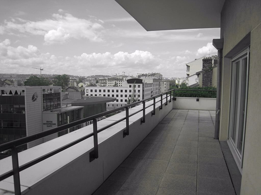 483223 Location Lyon 8ème