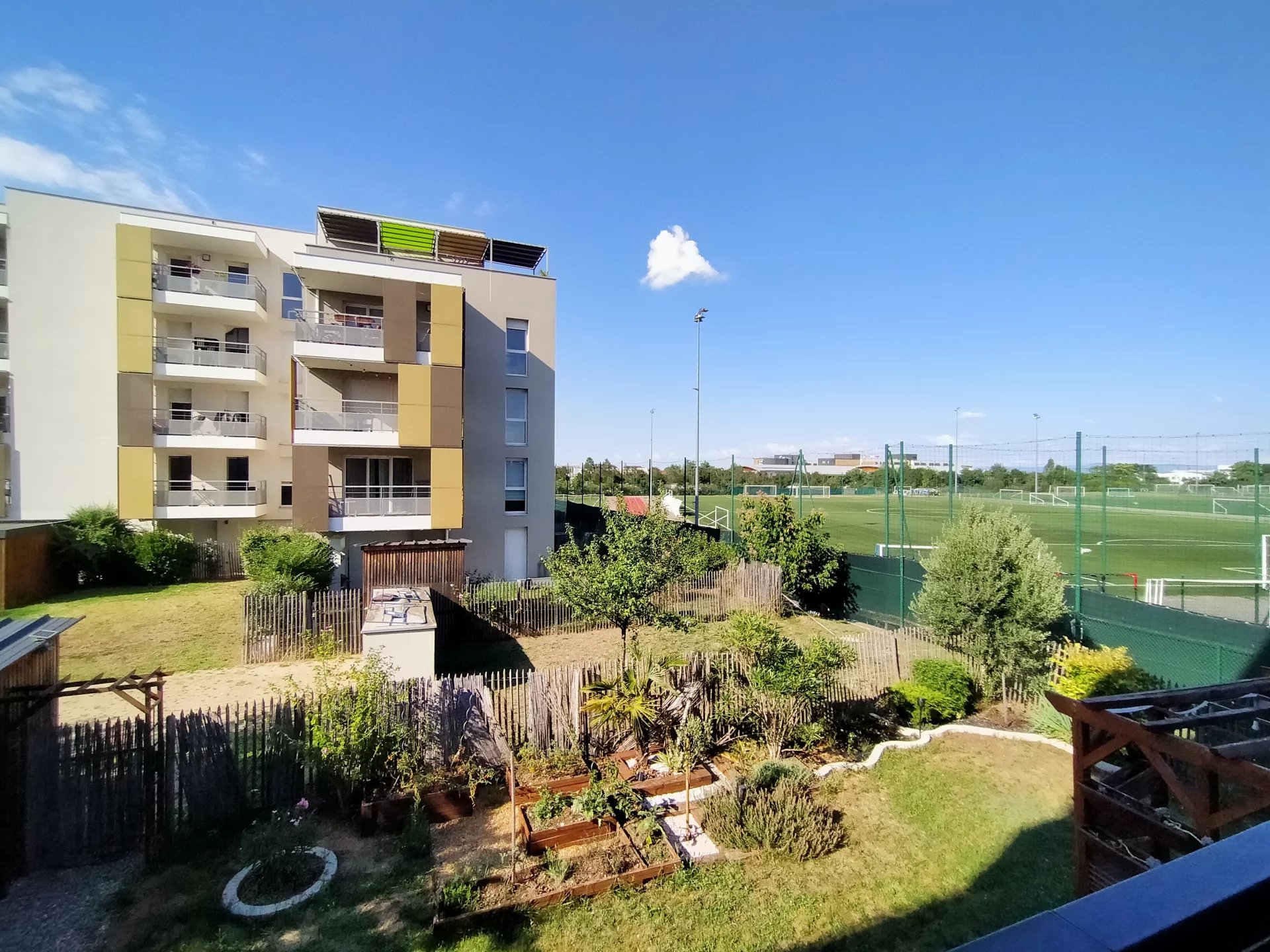 84811766 Location Meyzieu