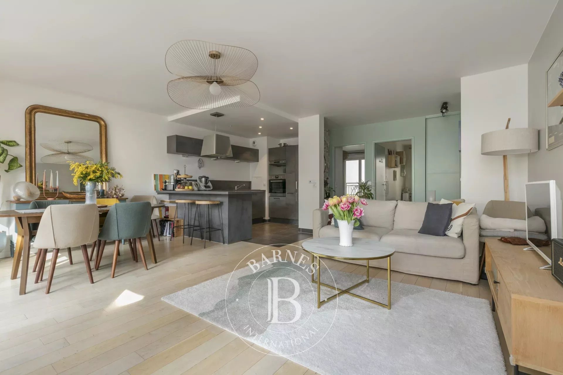 Daire Levallois-Perret