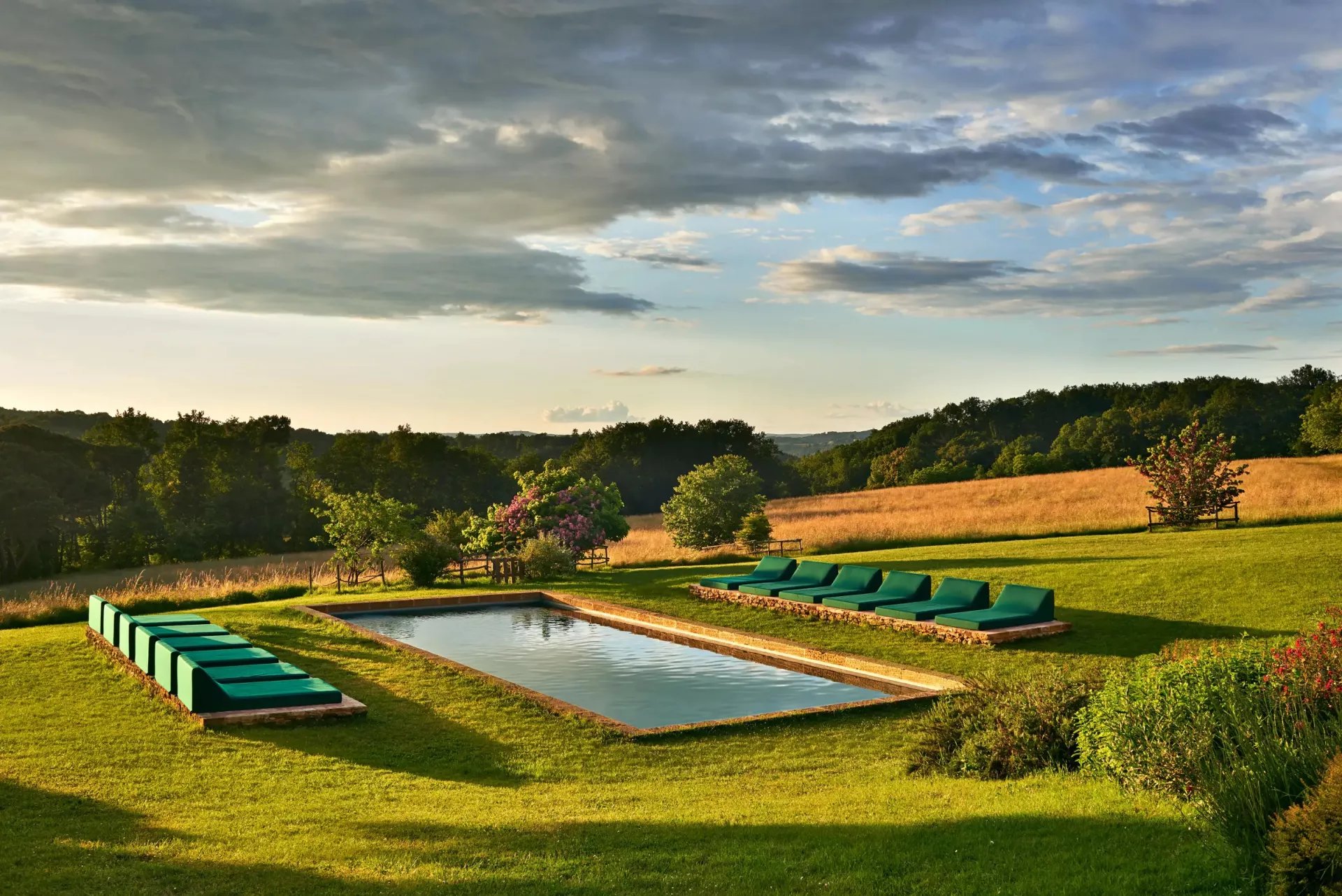 Dordogne - Maison - Château - Location saisonnière  - 18 Personnes - 9 Chambres - Piscine.