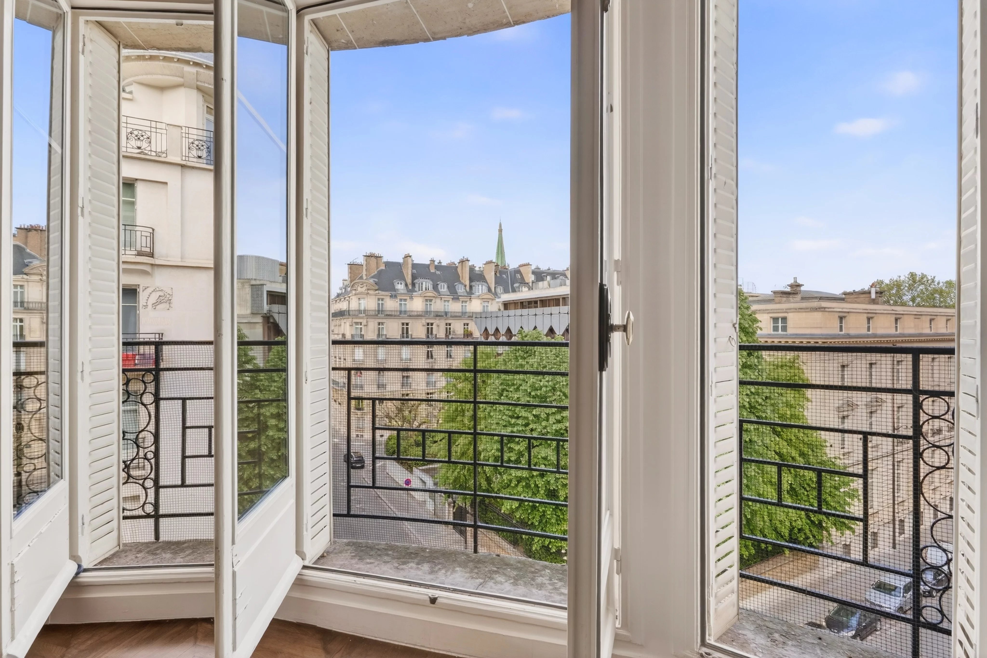 Paris 7th - Beautiful apartment with a view