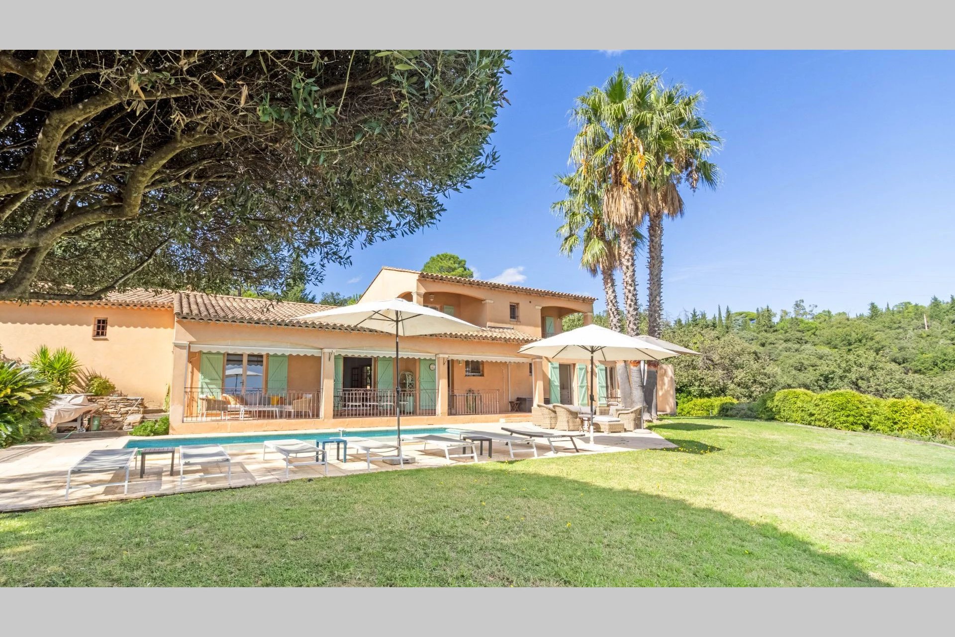Très belle villa provençale avec superbe vue panoramique
