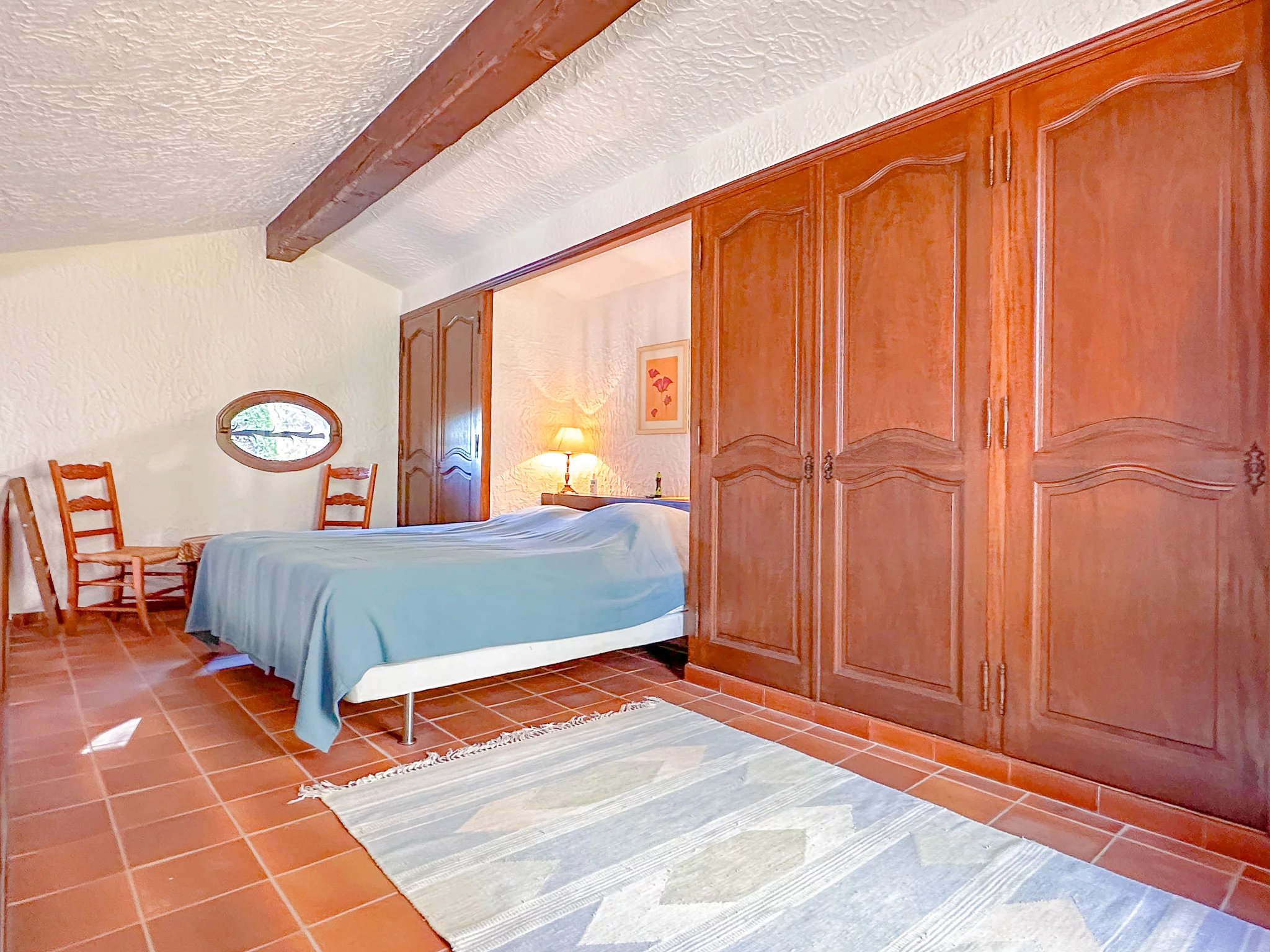 Charmante maison en pierre avec piscine à Seillans