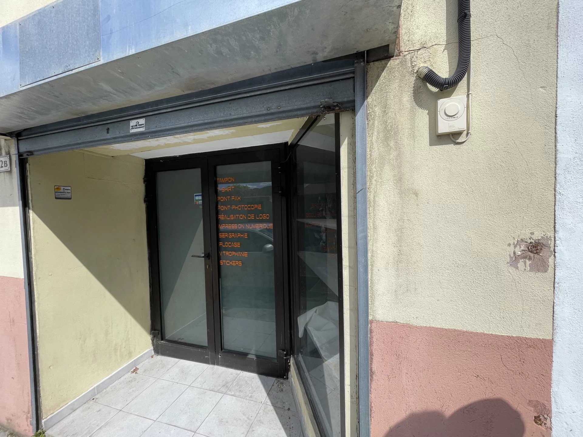 LOCAL  A LOUER PROCHE CENTRE VILLE ALES