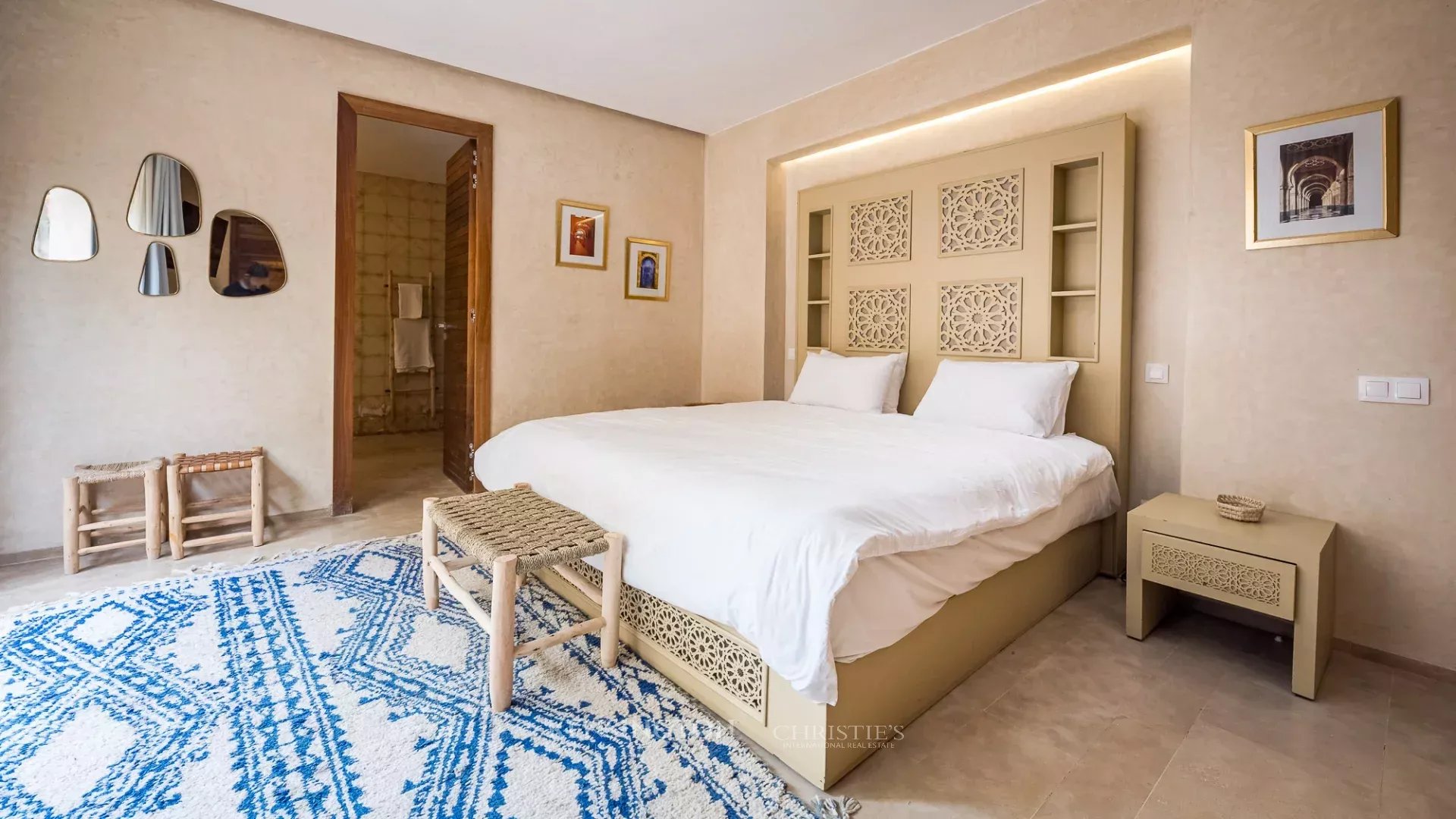 4 Bedroom Villa/Townhouse's Image 24