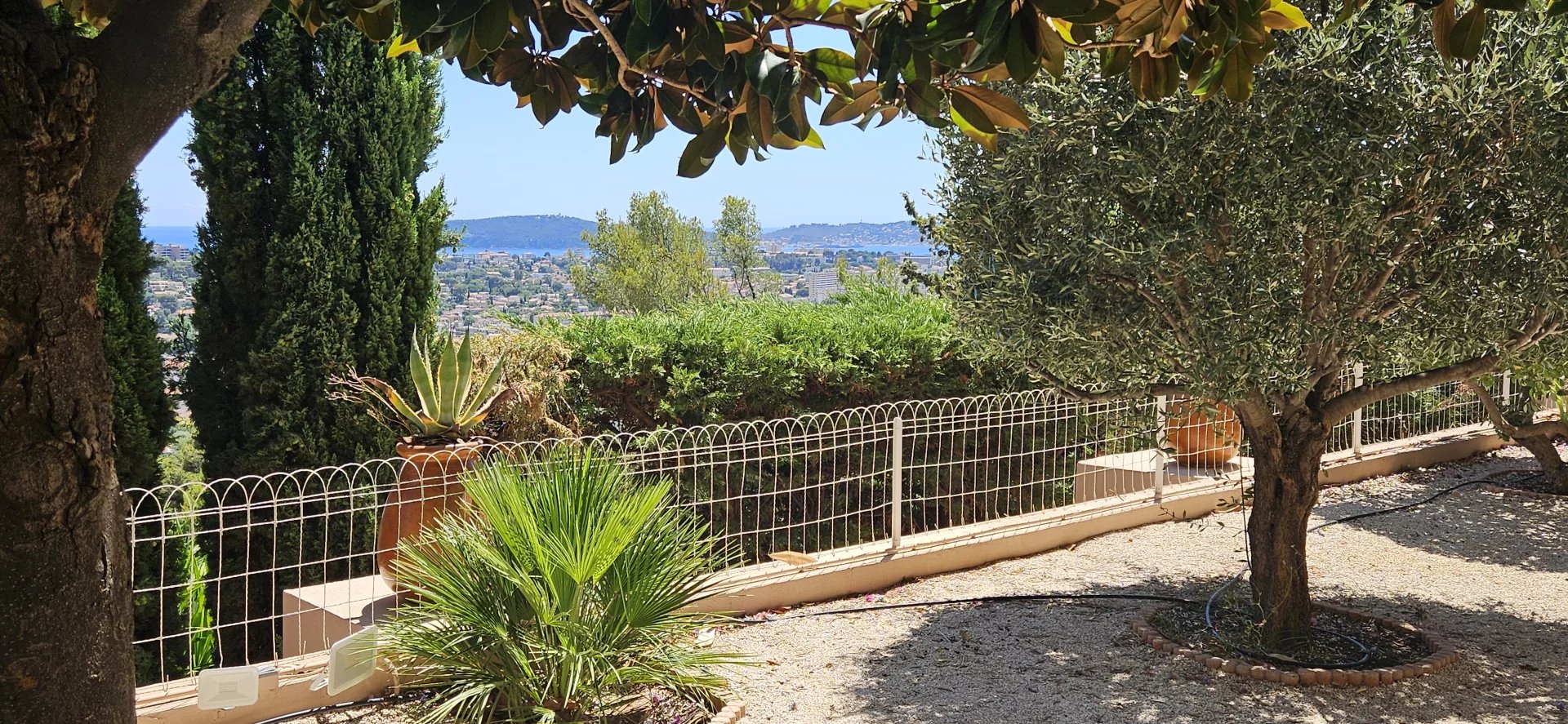 Achat Maison T7 à Toulon (83200) - 302m²