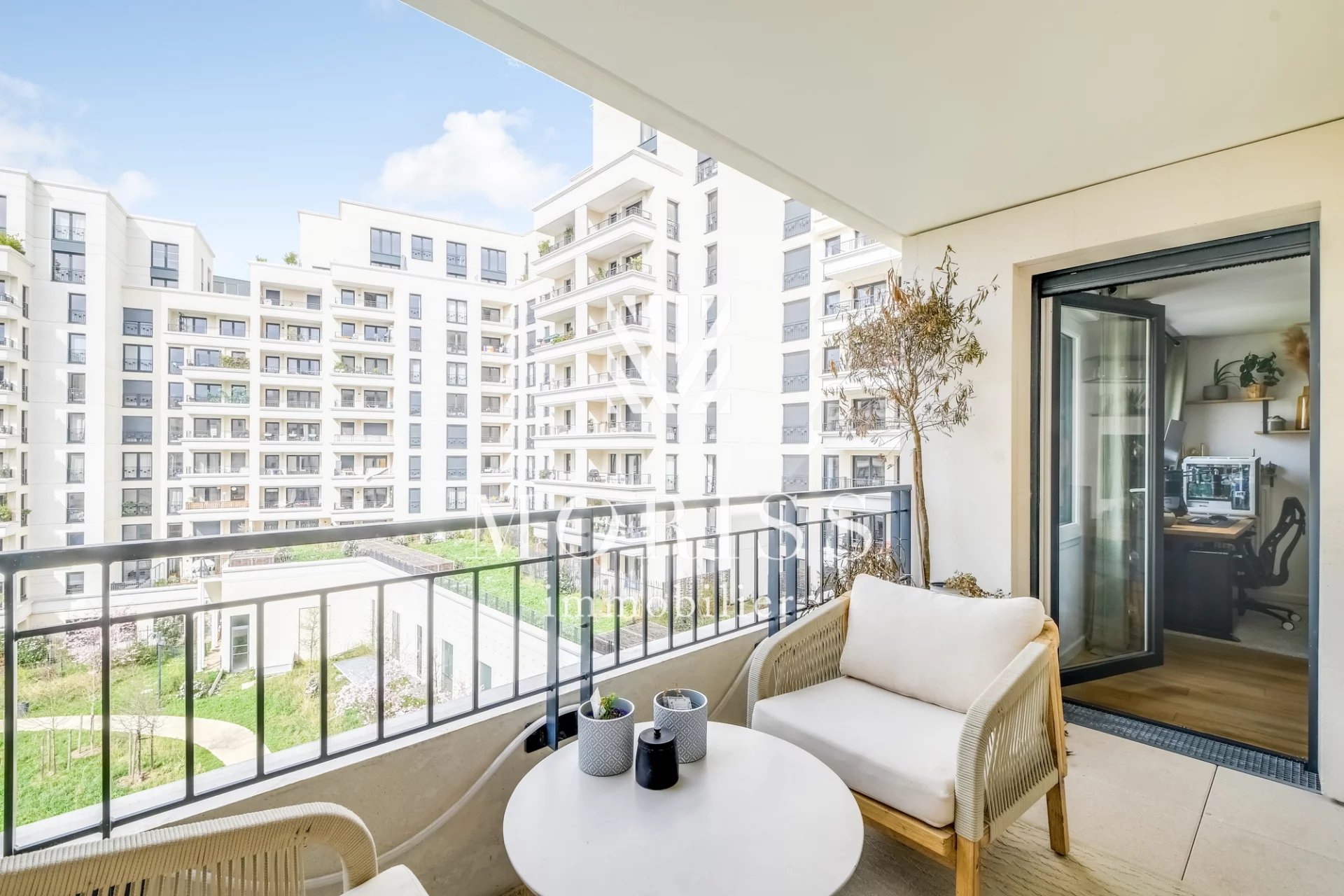 APPARTEMENT 3 PIECES / COUP DE COEUR / 67m2 / LIGNE 13/14 / COUR - Image Array