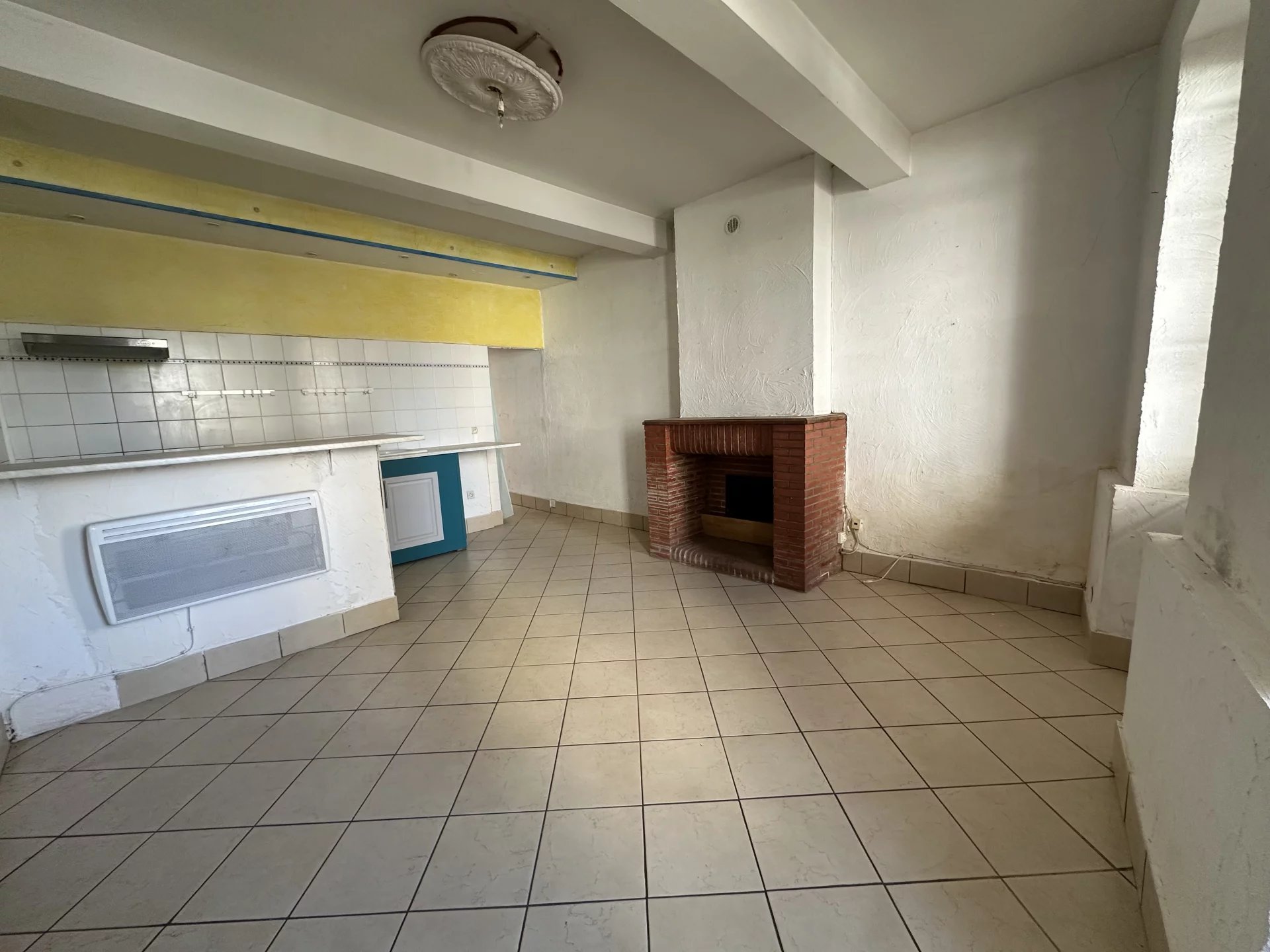 À vendre : Maison de village T5 à Auterive – 95 m² avec cour