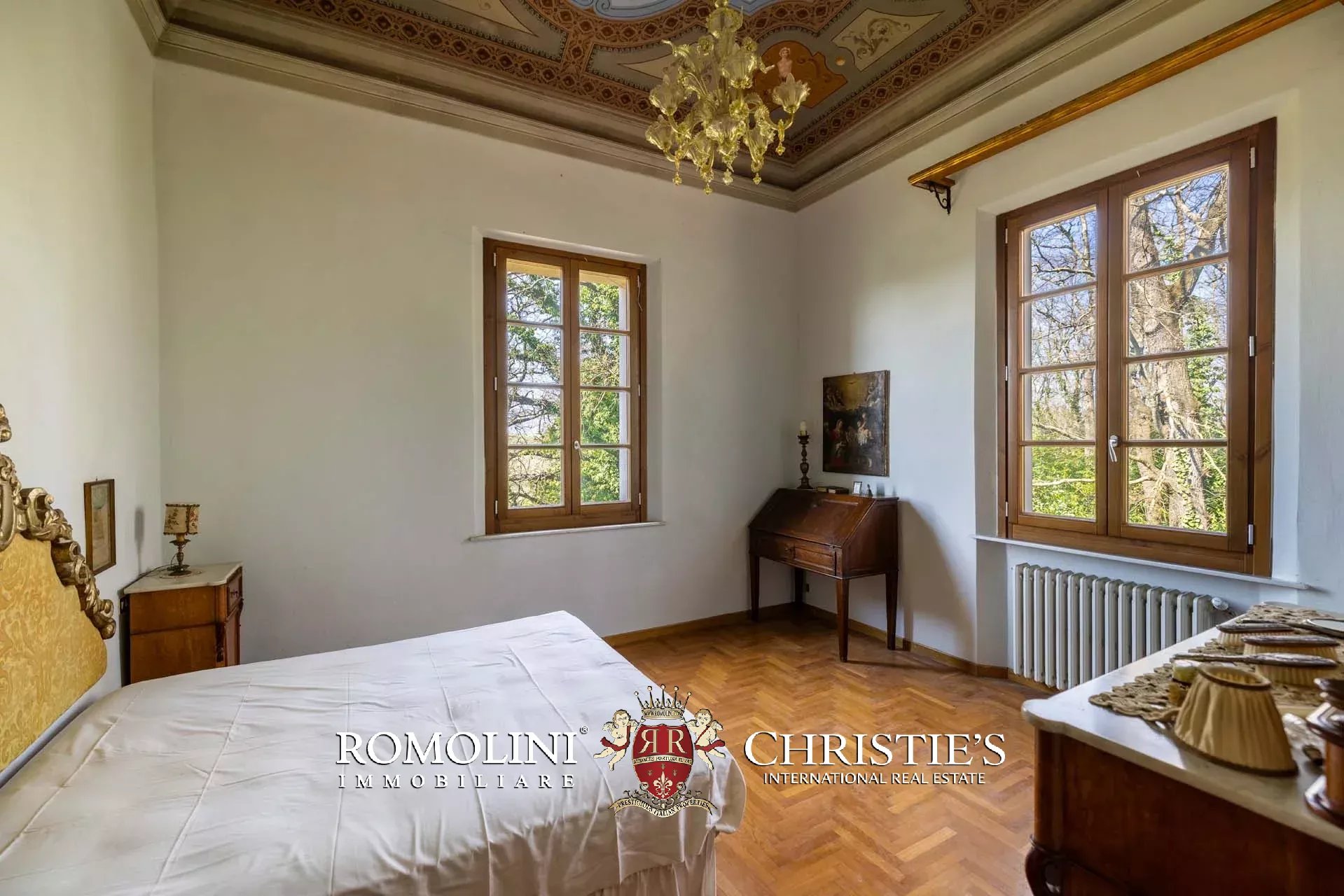 6 Bedroom Villa/Townhouse's Image 25