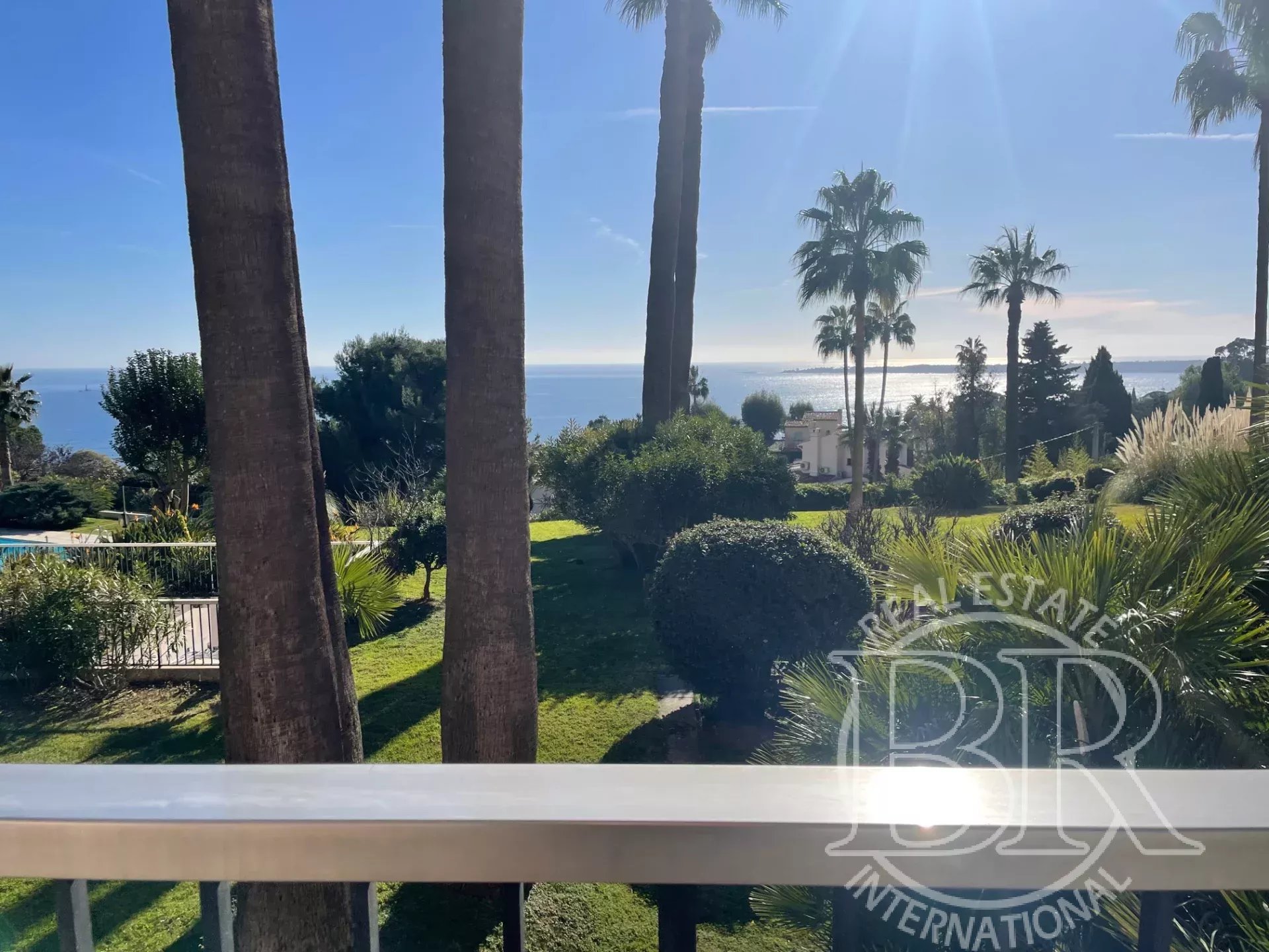 Agence immobilière de Beau Rivage