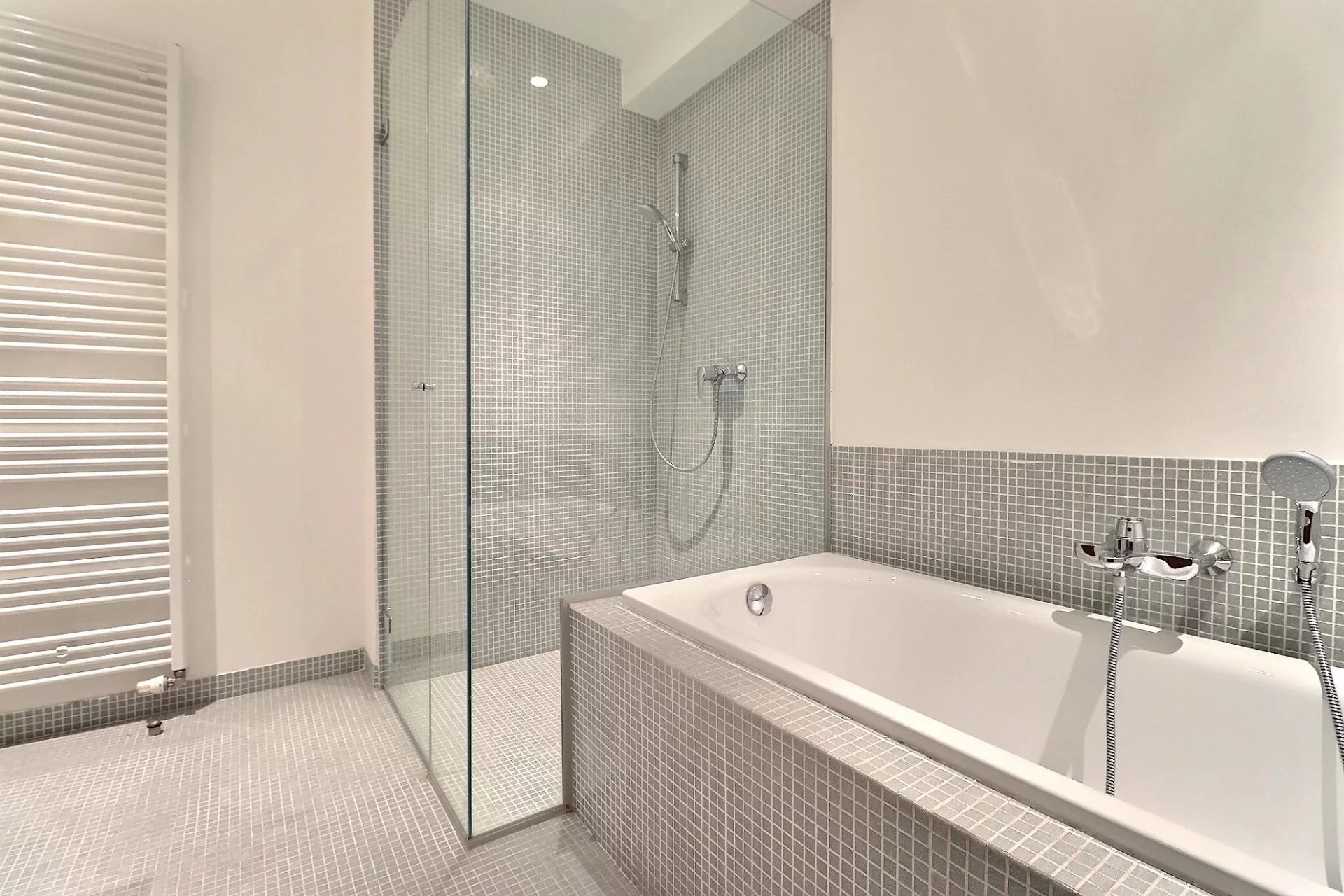 Ixelles - Chatelain - Duplex 3ch + terrasses + parking (optionnel)