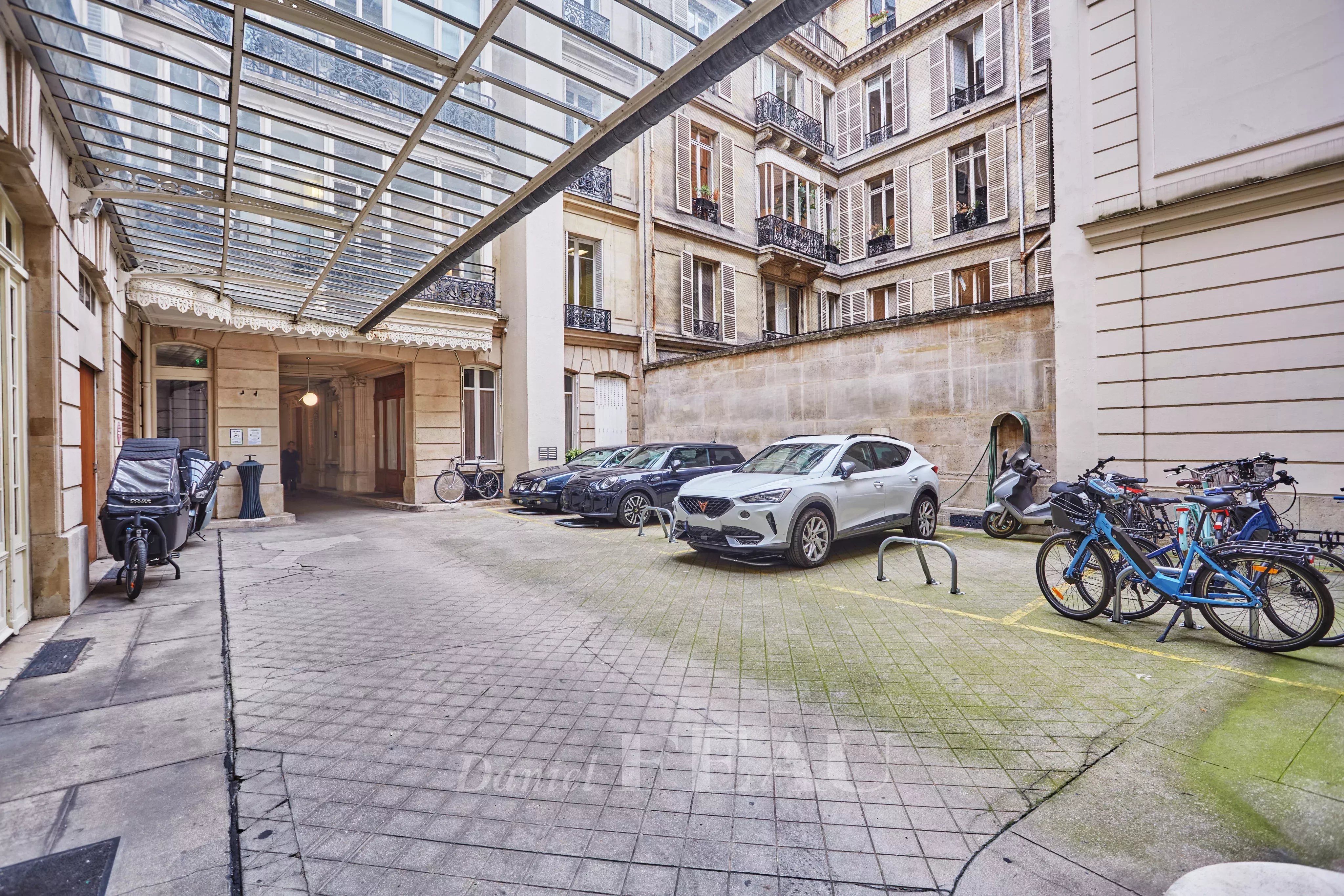 Rental Apartment Paris 8th