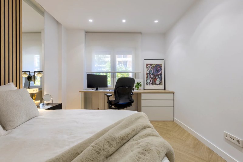 Venta, Piso Madrid - picture 1