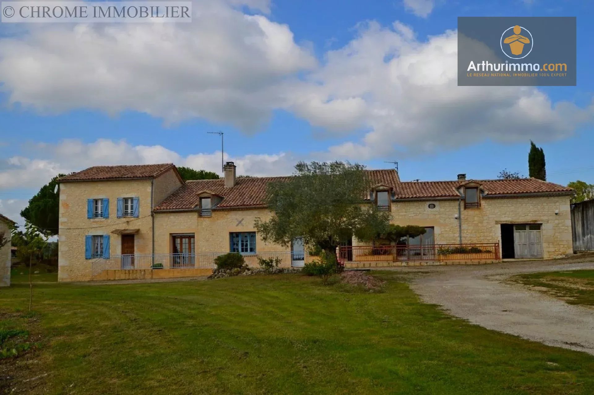 Maison 305m² — Duras