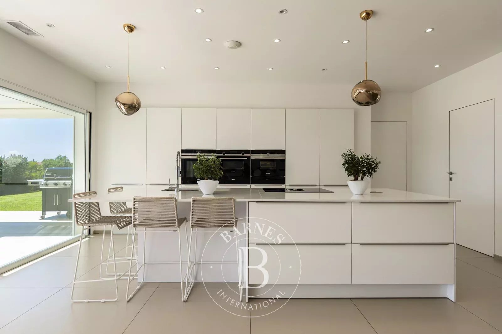 Exclusivité, Villa,4 chambres, vue mer panoramique, piscine, plages à pied