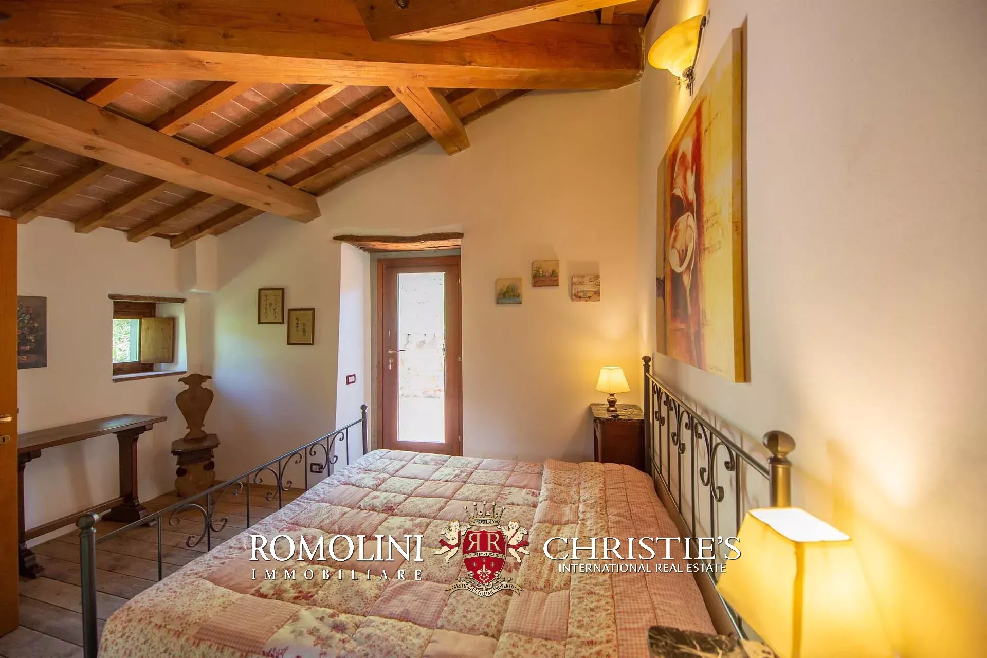 10 Bedroom Villa/Townhouse's Image 22
