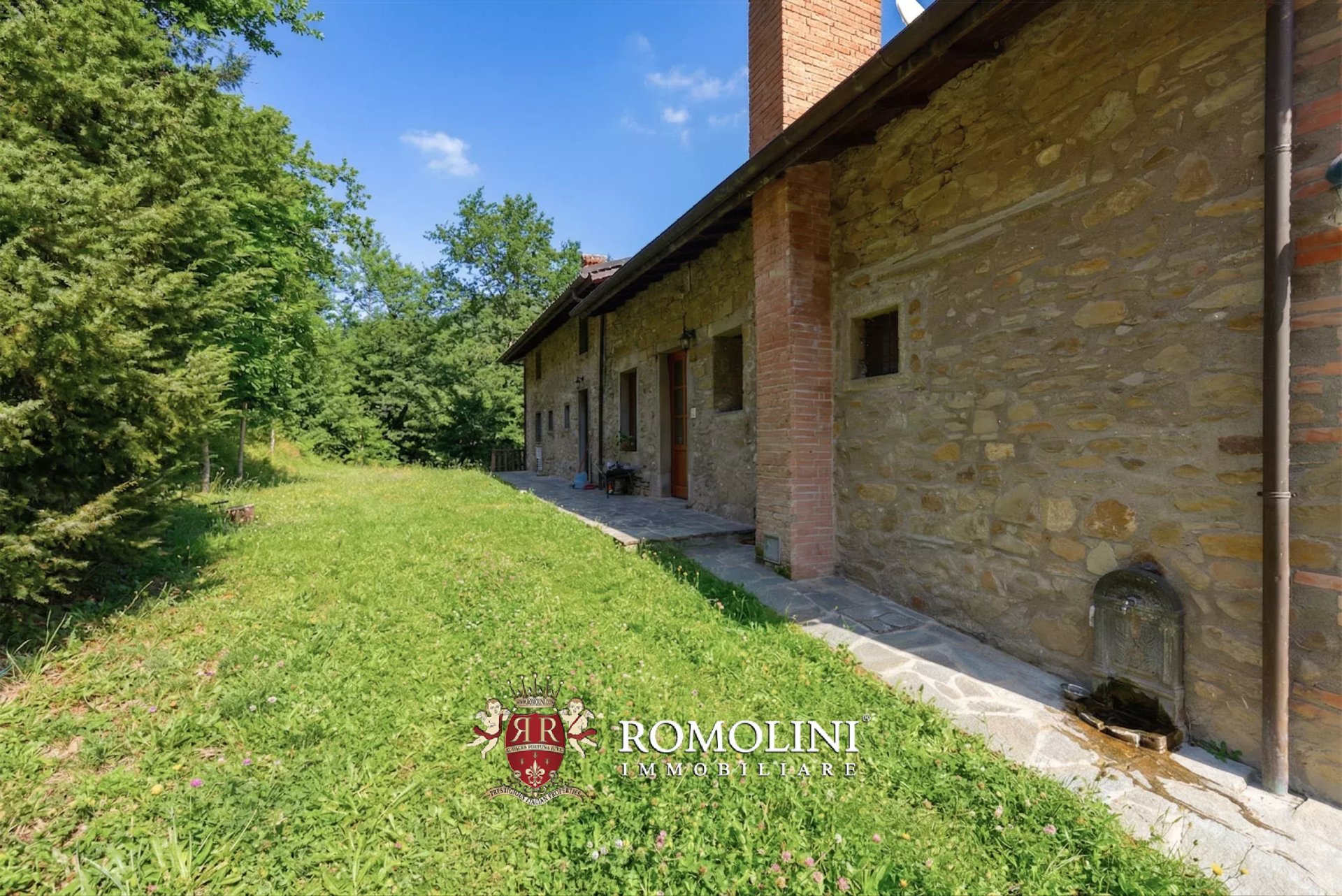 11 Bedroom Villa/Townhouse's Image 12