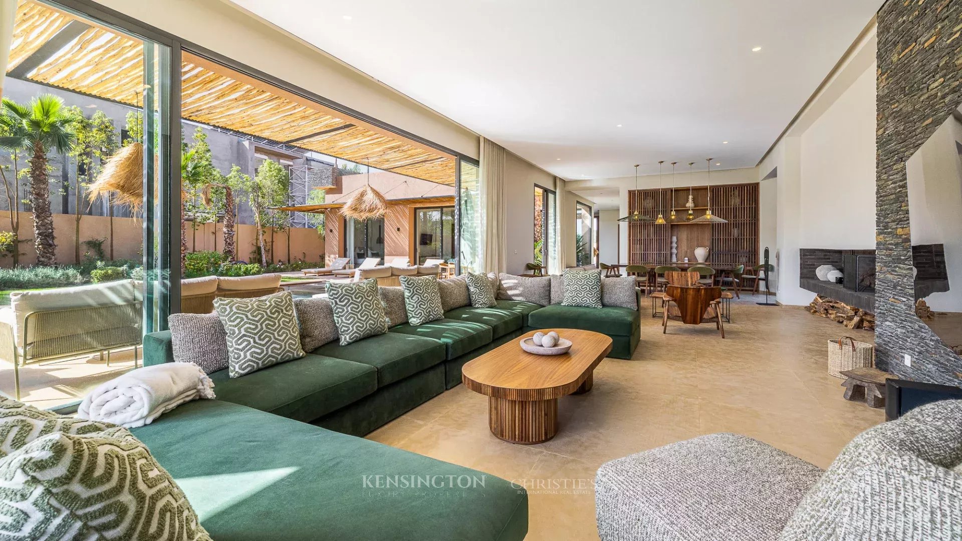 6 Bedroom Villa/Townhouse's Image 7
