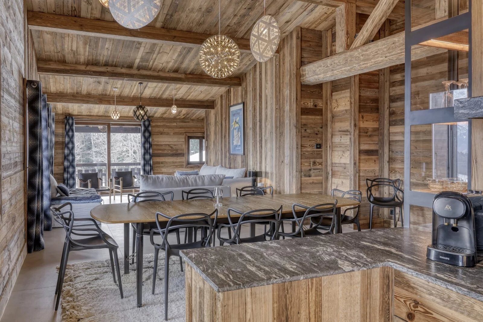 PRESTIGIOUS APARTMENT - ON THE SNOW FRONT