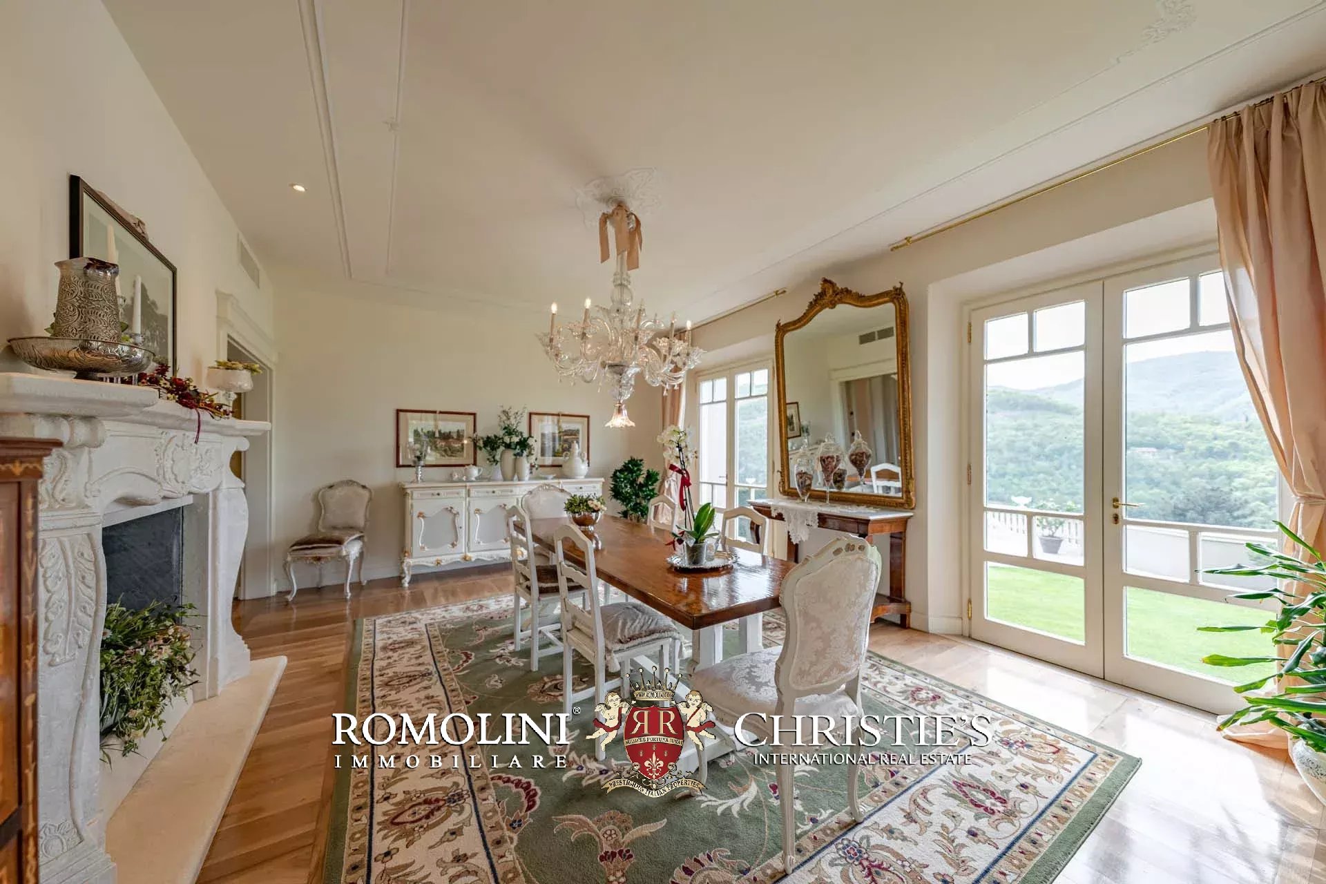 10 Bedroom Villa/Townhouse's Image 13