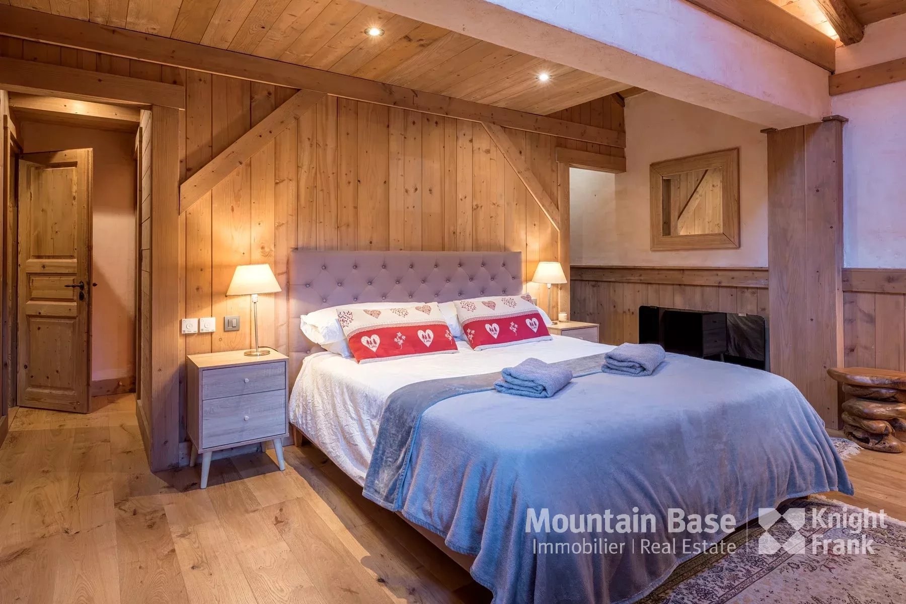 Photo of Newly renovated 4-bedroom chalet located next to the woods in the Bois Rond area of Taconnaz.