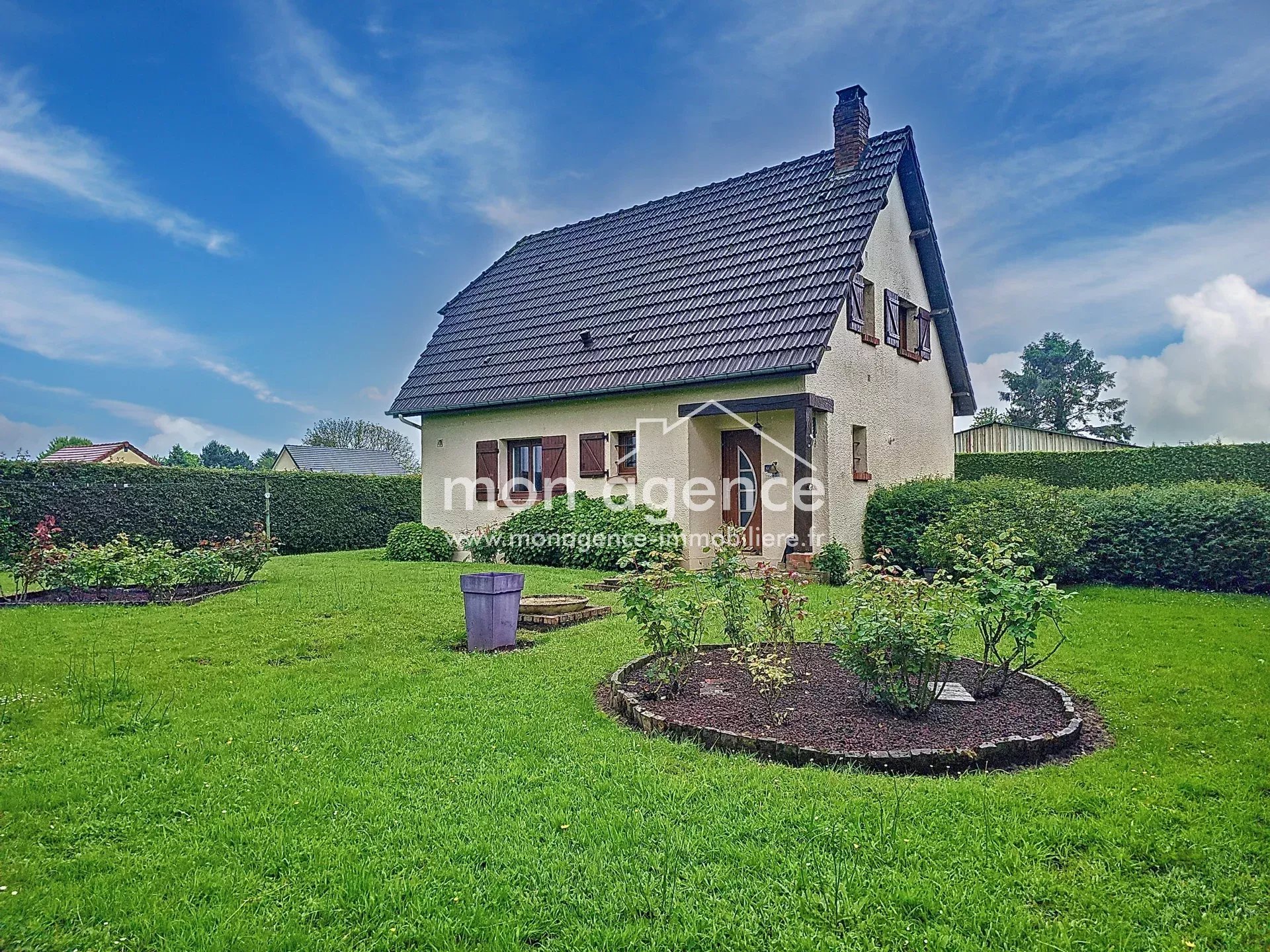 La Neuville-Chant-d'Oisel, maison 7 pièces 120 m²