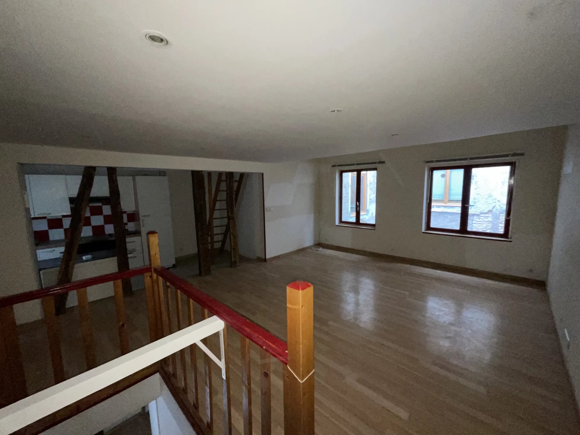 Réalmont centre, appartement en triplex, T3 de 62 m2.