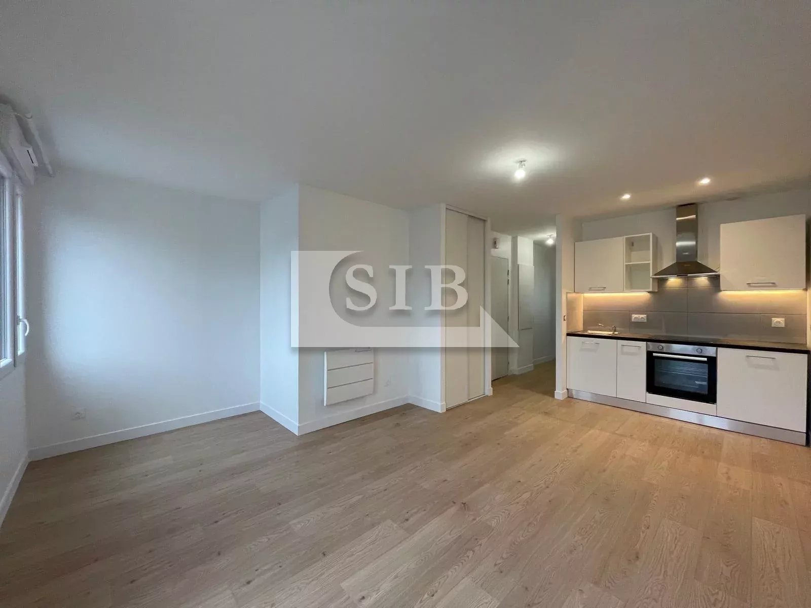 Appartement 2 pièces - Loyer 680,00 € + 40,00 € de charges