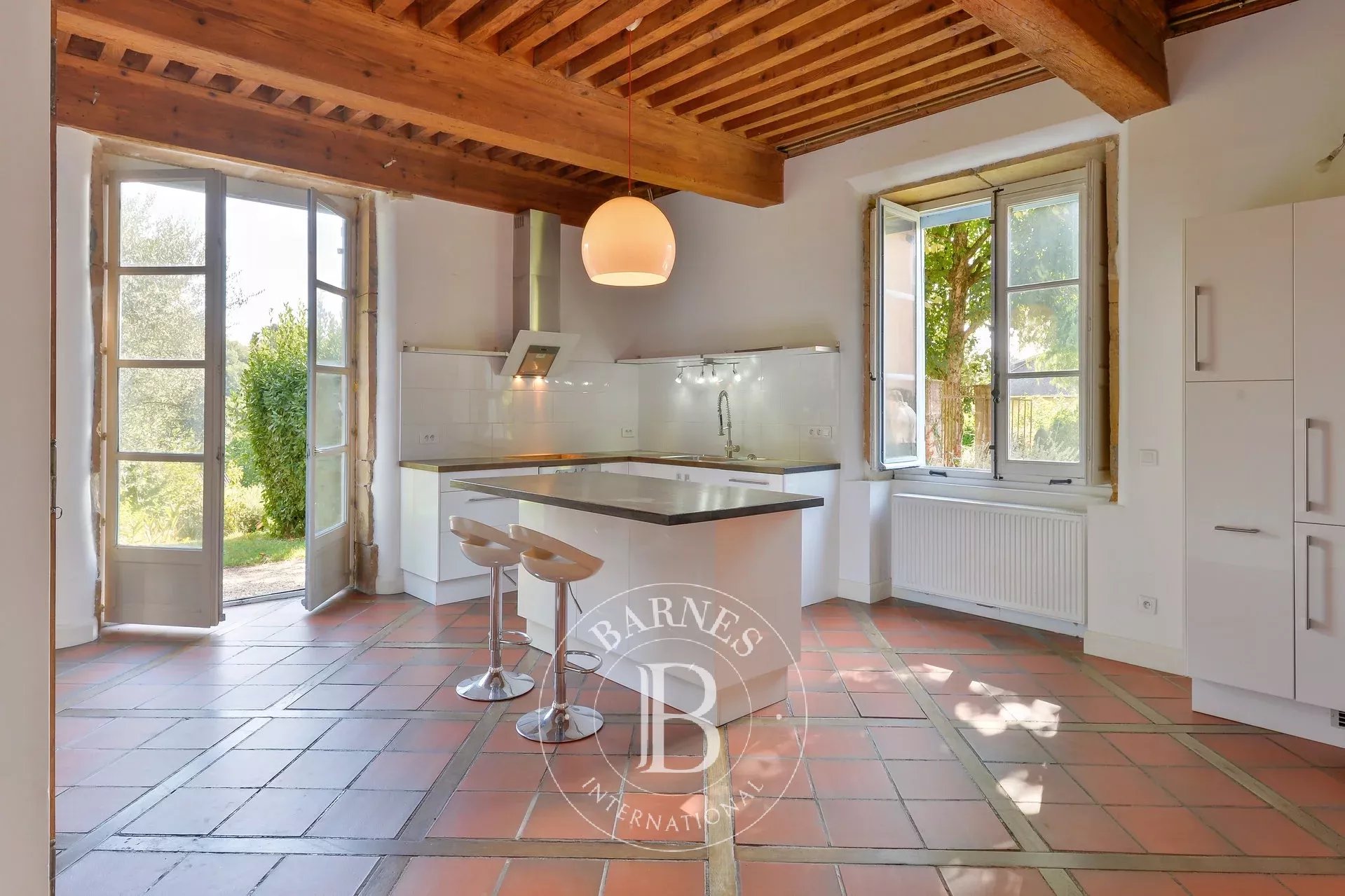 Daire Fontaines-Saint-Martin