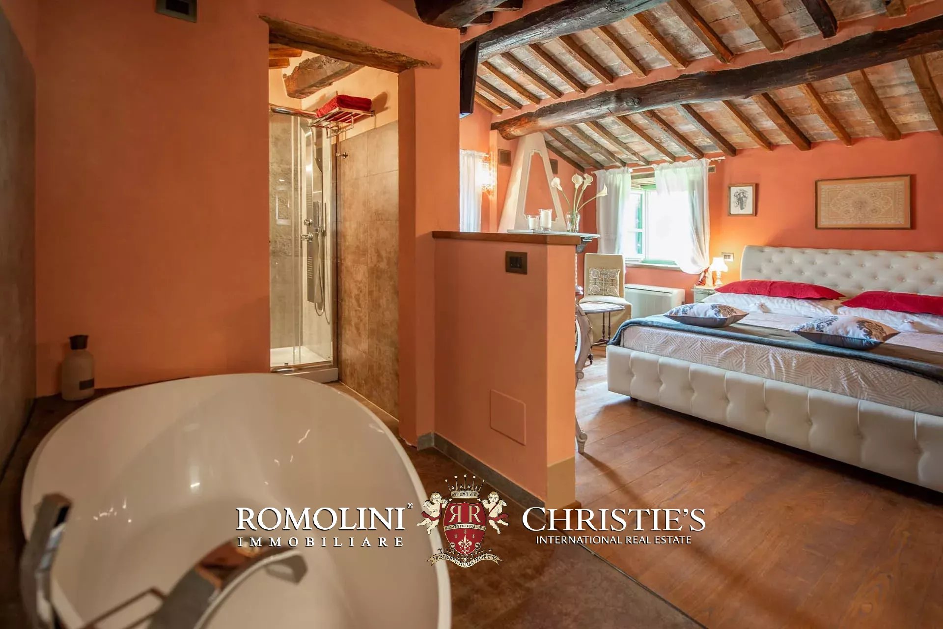 7 Bedroom Villa/Townhouse's Image 100