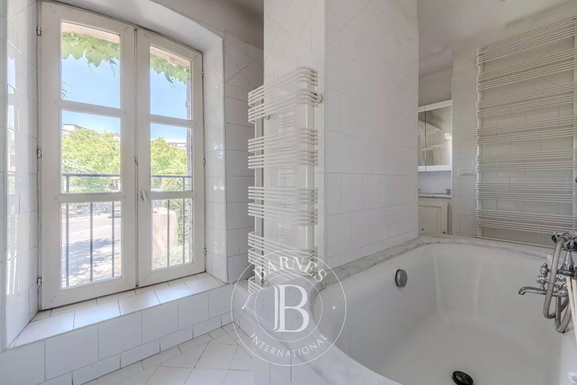 Kirevi Aix-en-Provence - picture 22