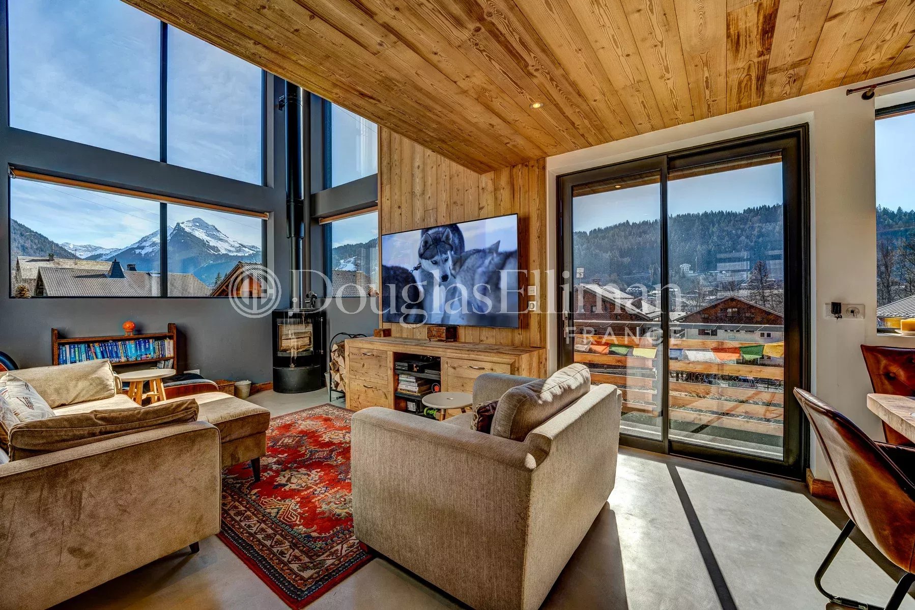 MORZINE – Chalet contemporain de 6 chambres avec vues panoramiques - Image nᵒ2