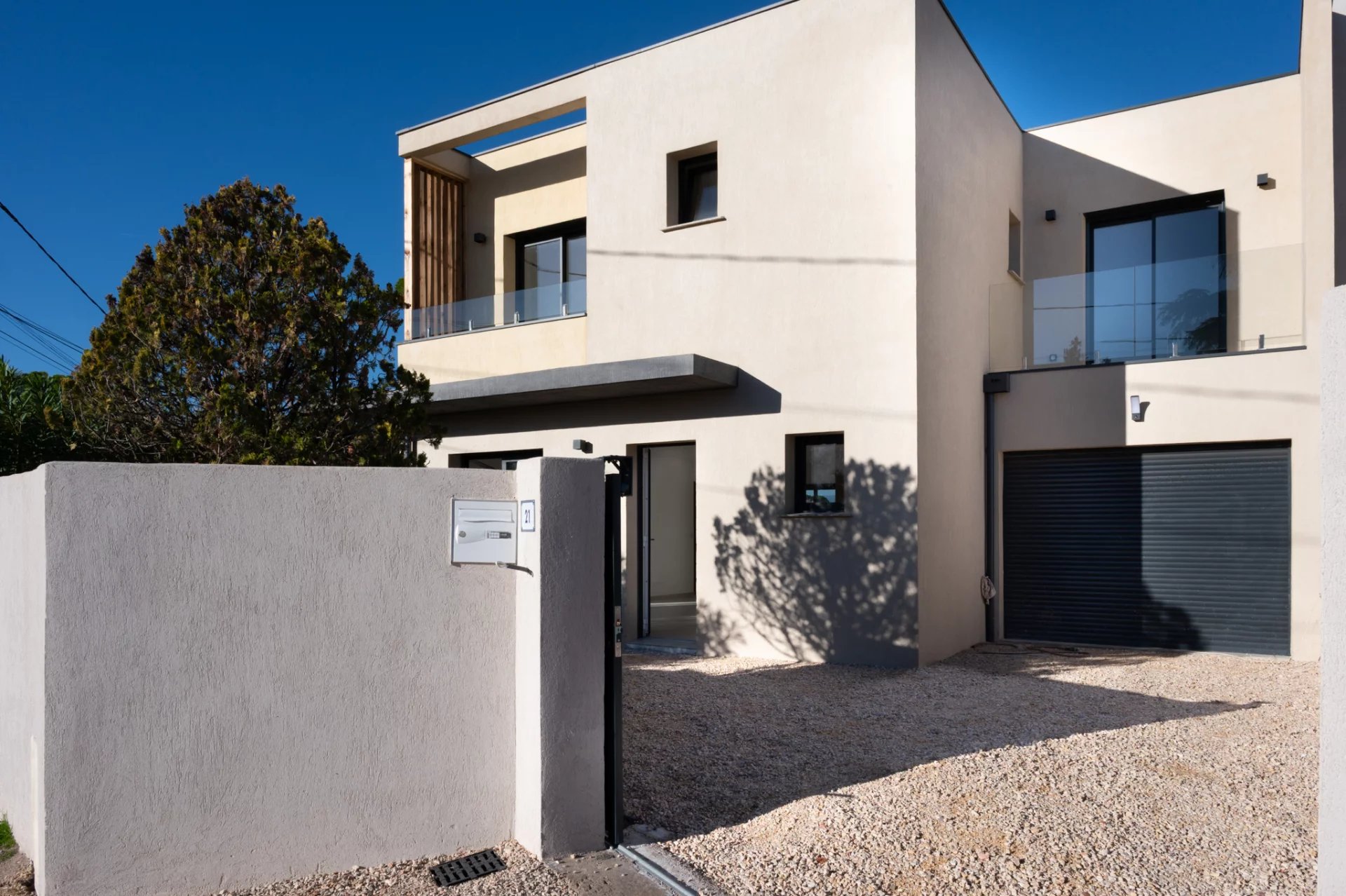 Agence immobilière de 