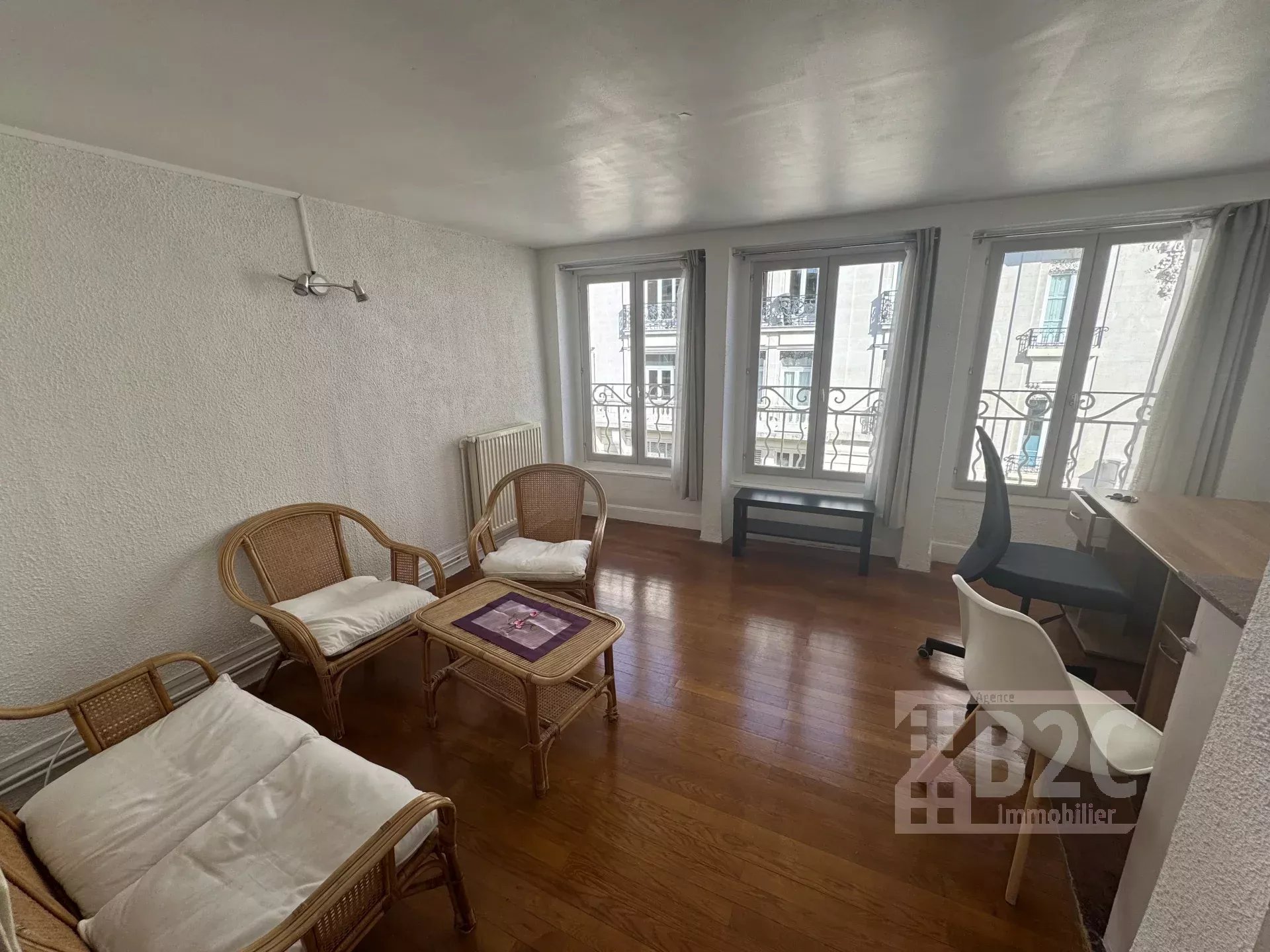 Agence immobilière de 