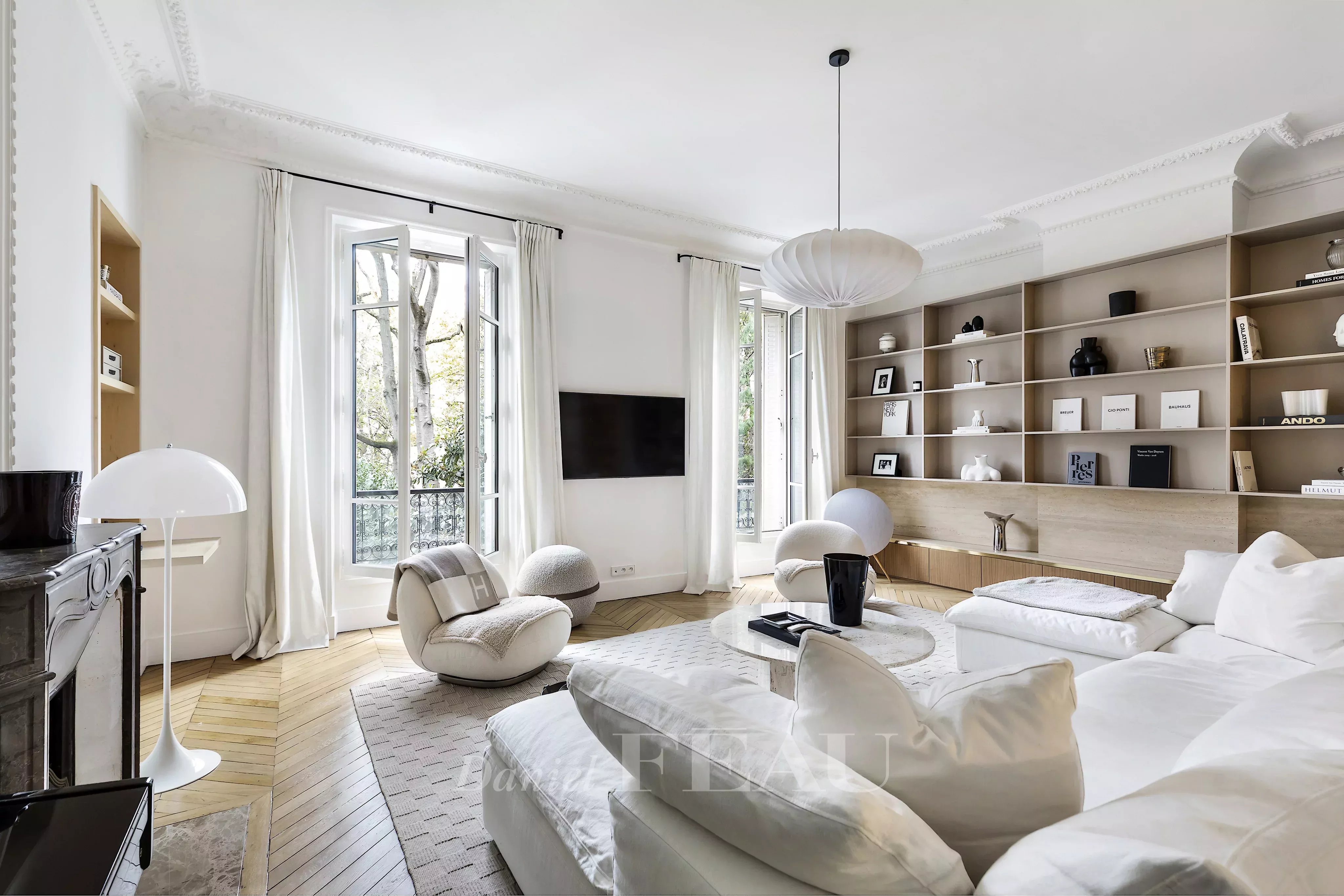 Paris 8th District – A meticulously renovated 3-bed apartment