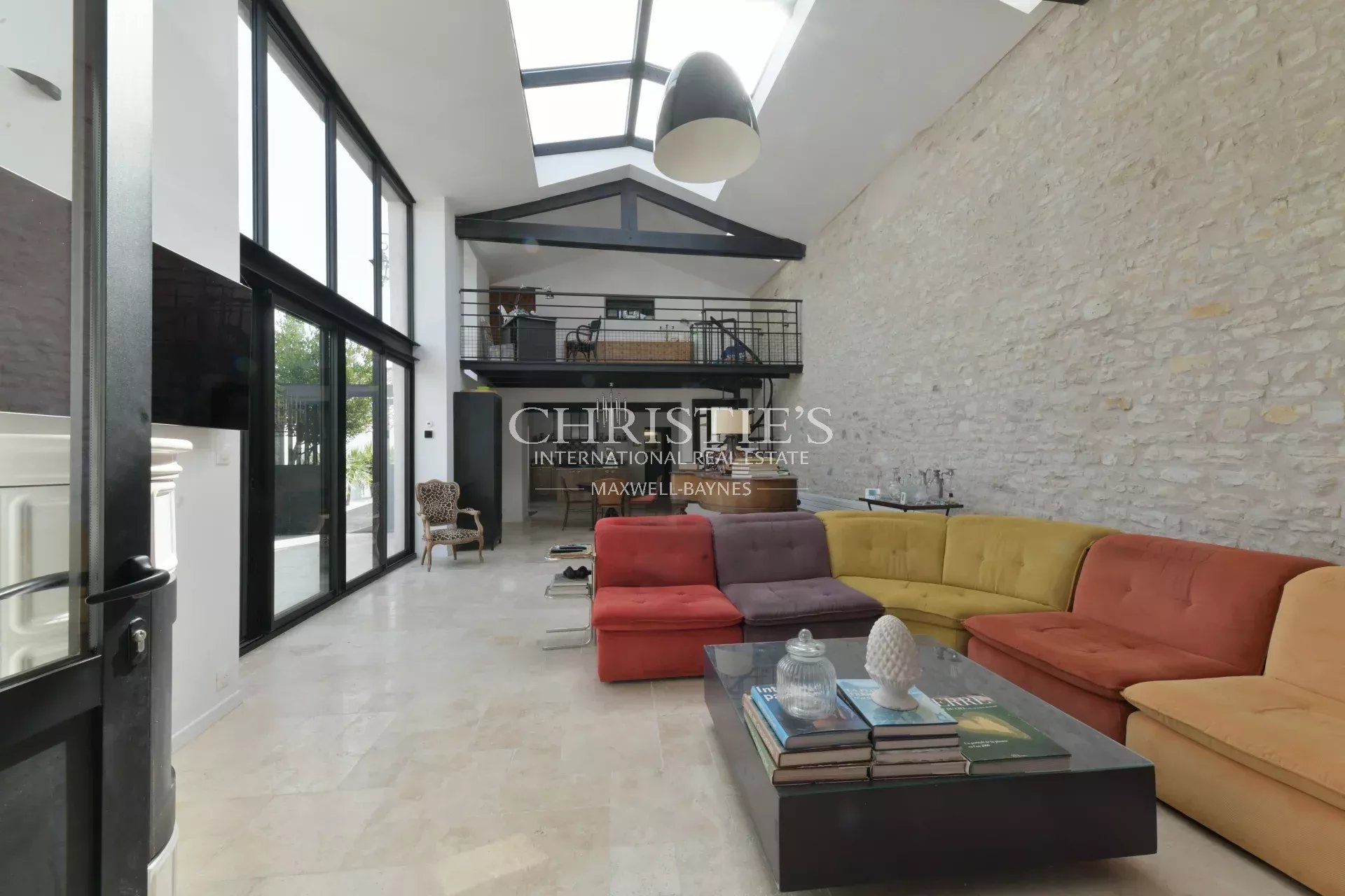 5 Bedroom Villa/Townhouse's Image 16