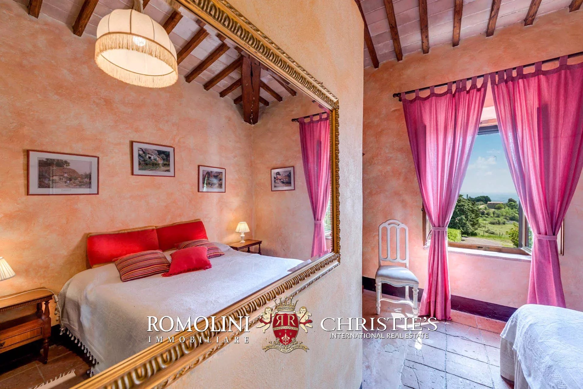 18 Bedroom Villa/Townhouse's Image 40