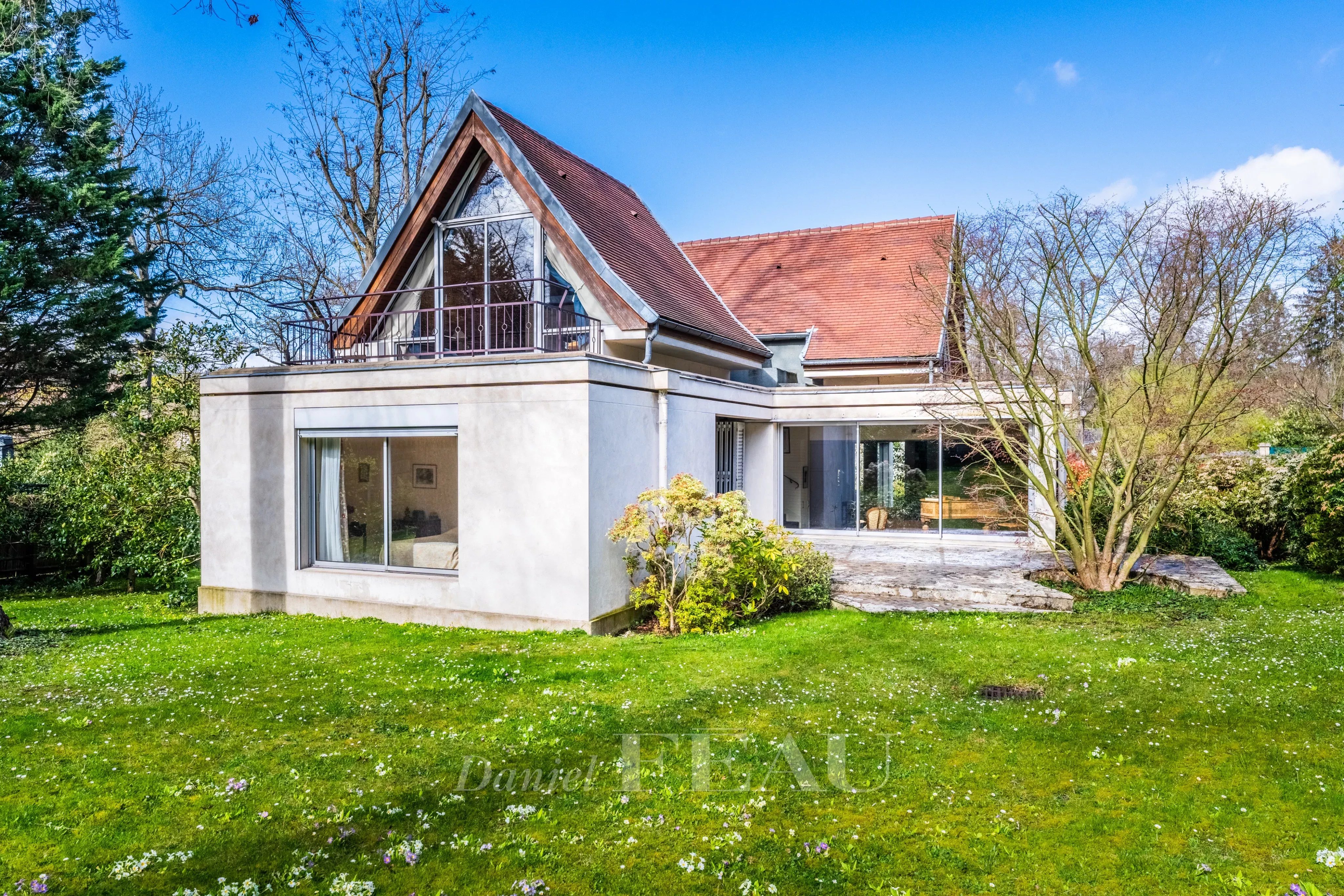 Rueil-Malmaison - Hameau de la Jonchère - Maison d'architecte.